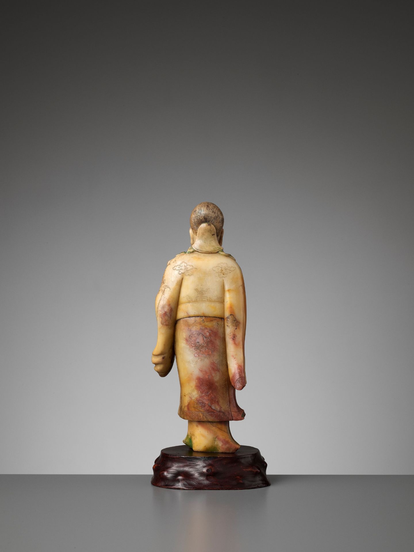 A CARVED SOAPSTONE FIGURE OF SHOULAO, MID-QING - Image 8 of 13