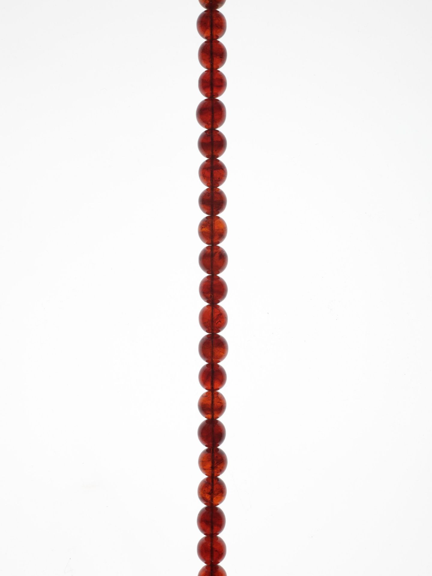 AN AMBER AND JADEITE COURT NECKLACE (CHAO ZHU), QING DYNASTY - Image 6 of 7