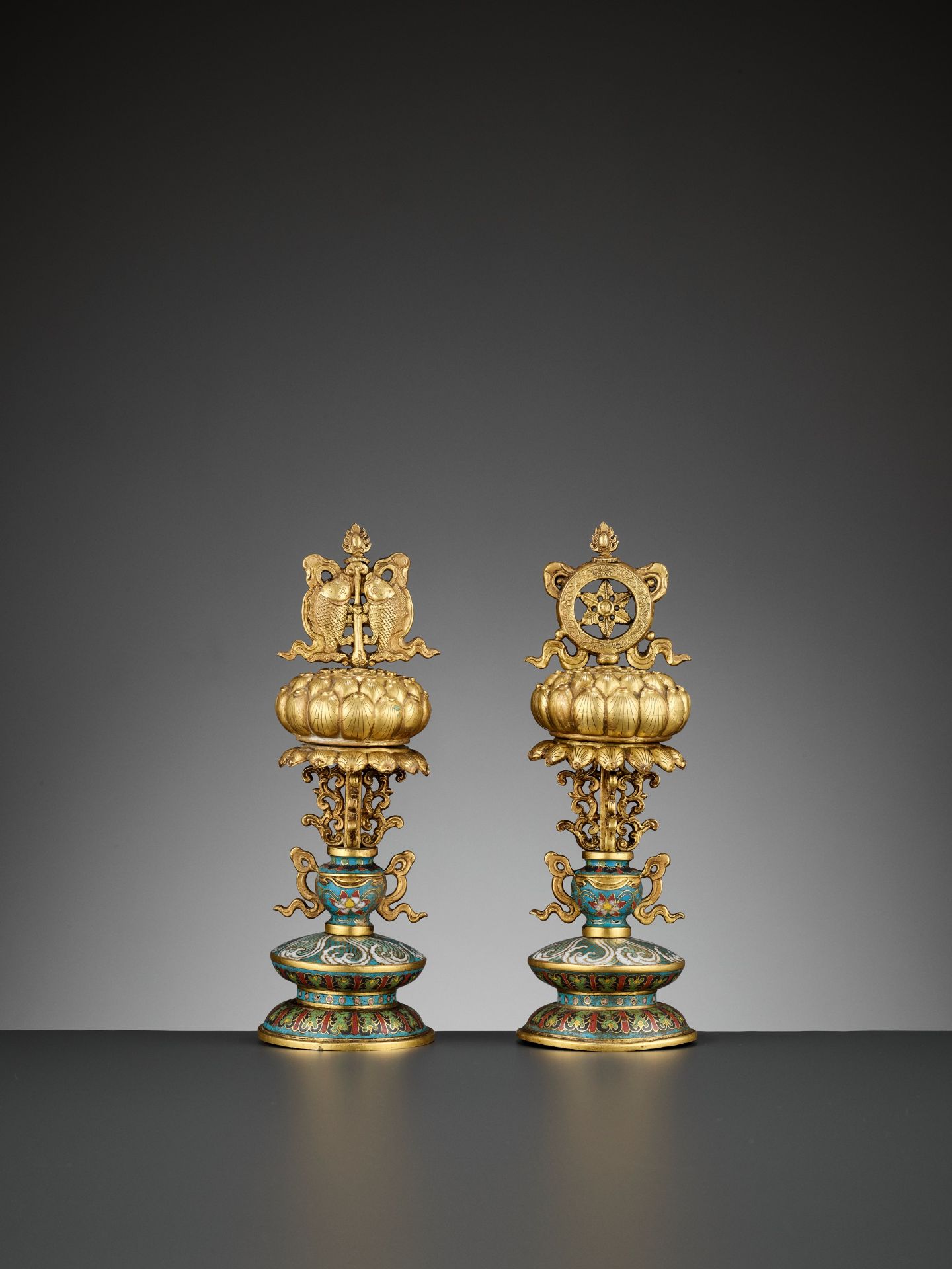 TWO BUDDHIST EMBLEMS, CLOISONNE ENAMEL AND GILT-BRONZE, QIANLONG PERIOD - Image 9 of 12