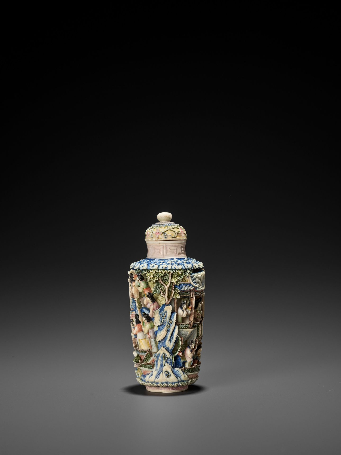 AN OPENWORK AND RETICULATED CANTON IVORY SNUFF BOTLE WITH MATCHING STOPPER, QING DYNASTY - Bild 3 aus 8