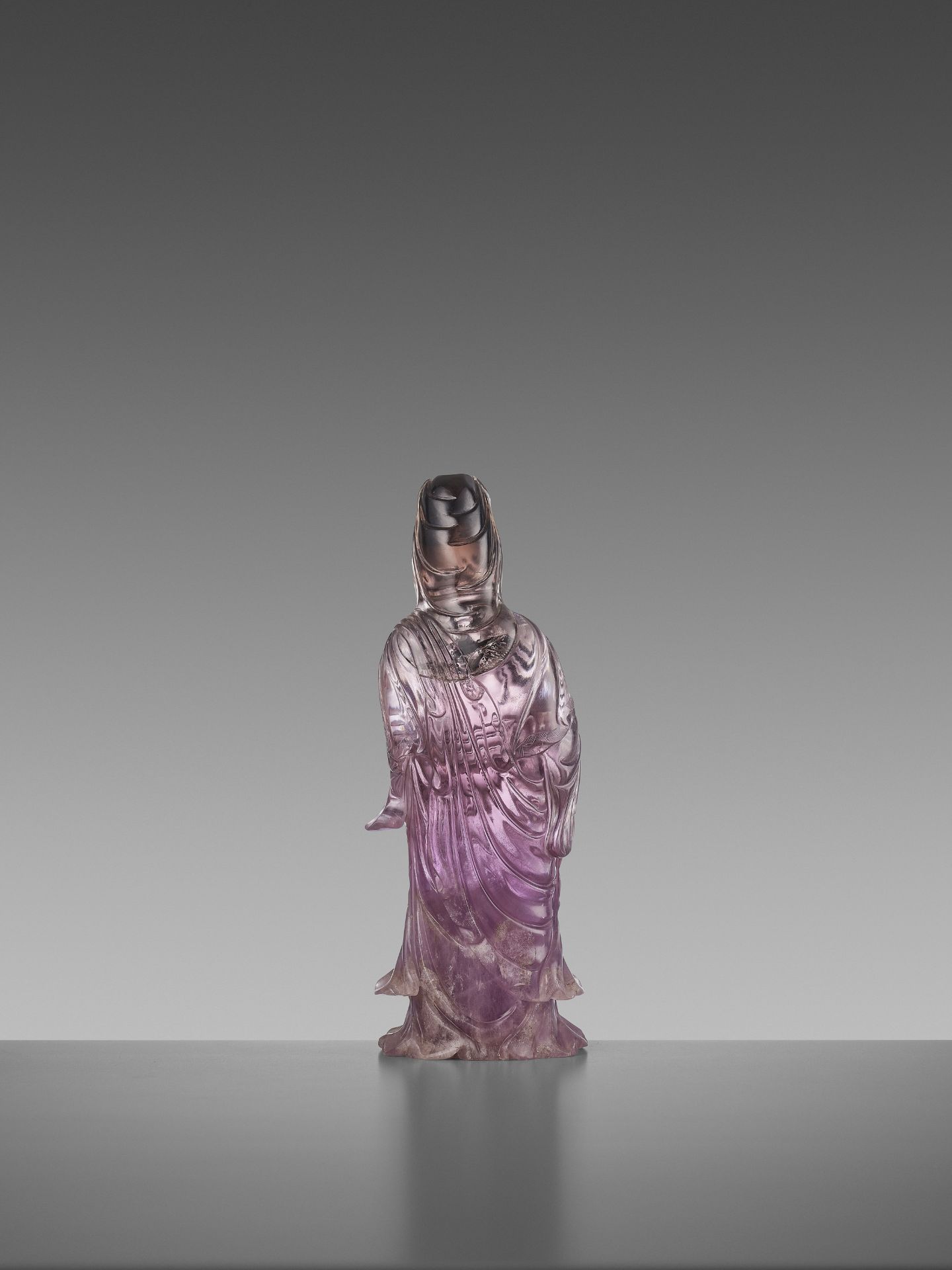 A CARVED AMETHYST FIGURE OF GUANYIN, QIANLONG MARK AND OF THE PERIOD - Image 5 of 7