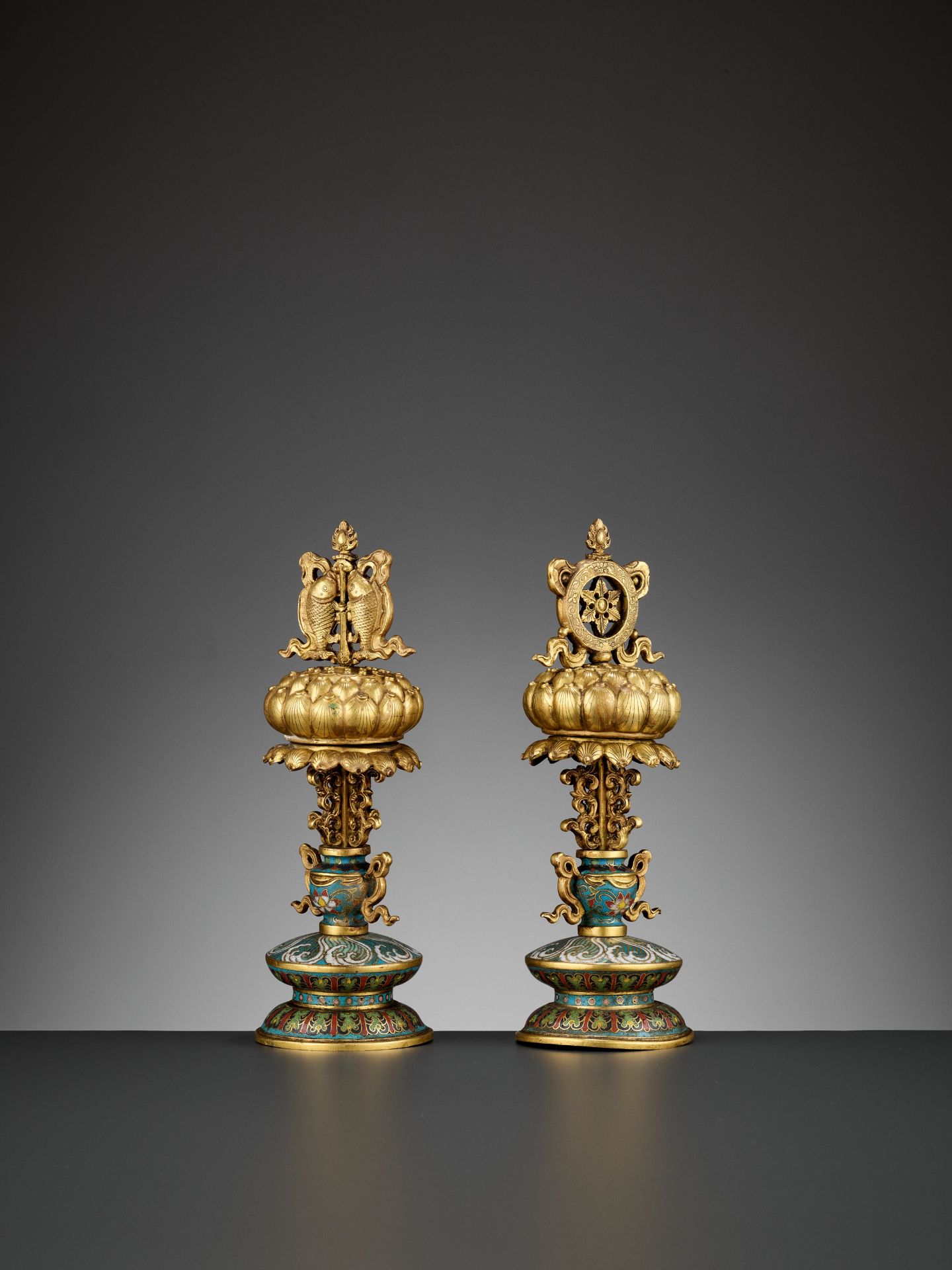 TWO BUDDHIST EMBLEMS, CLOISONNE ENAMEL AND GILT-BRONZE, QIANLONG PERIOD - Image 6 of 12