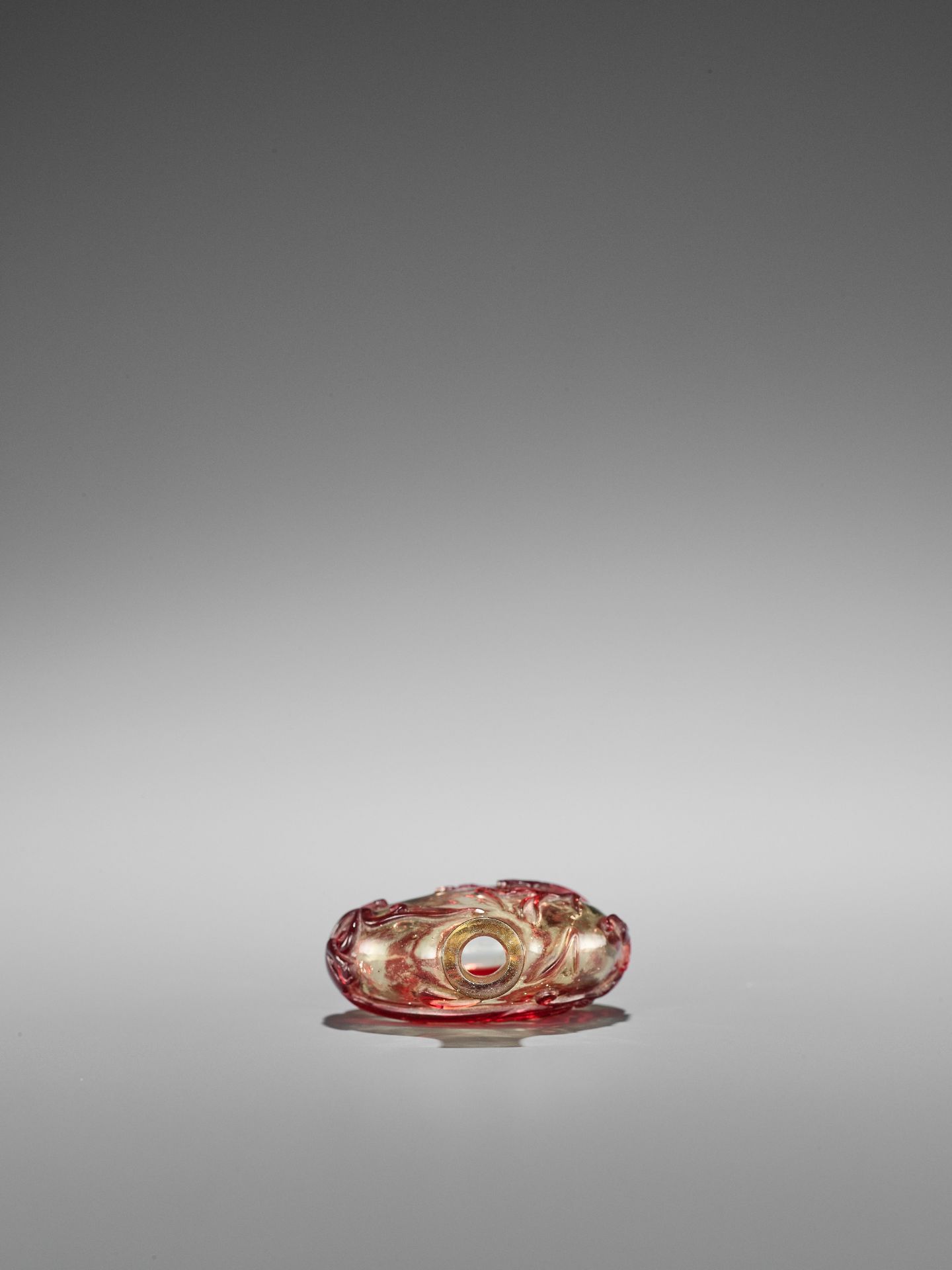 AN IMPERIAL 'CHILONG AND LINGZHI' OVERLAY GLASS SNUFF BOTTLE, 18TH CENTURY - Bild 7 aus 7
