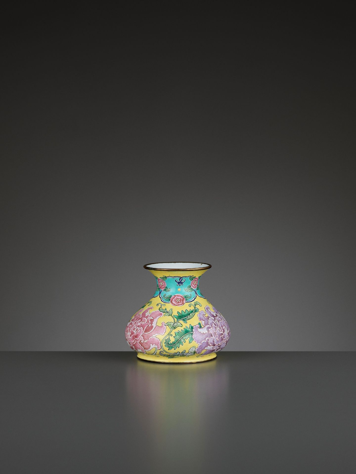 A BEIJING ENAMEL ON COPPER 'PEONIES' WATER POT, QIANLONG MARK AND PERIOD - Image 4 of 11