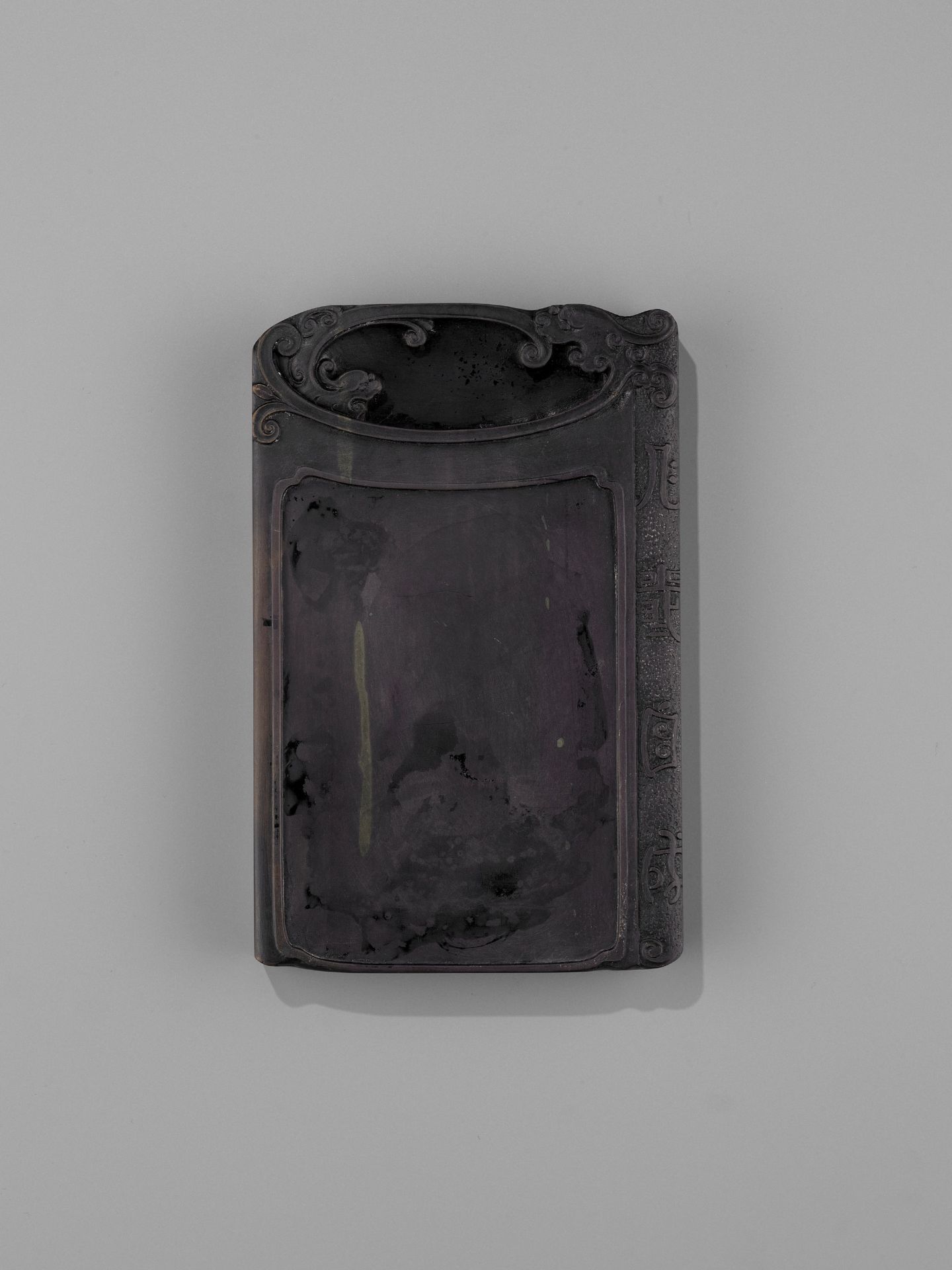 AN INSCRIBED DUAN INKSTONE AND FITTED HUANGHUALI BOX, QING - Image 4 of 11