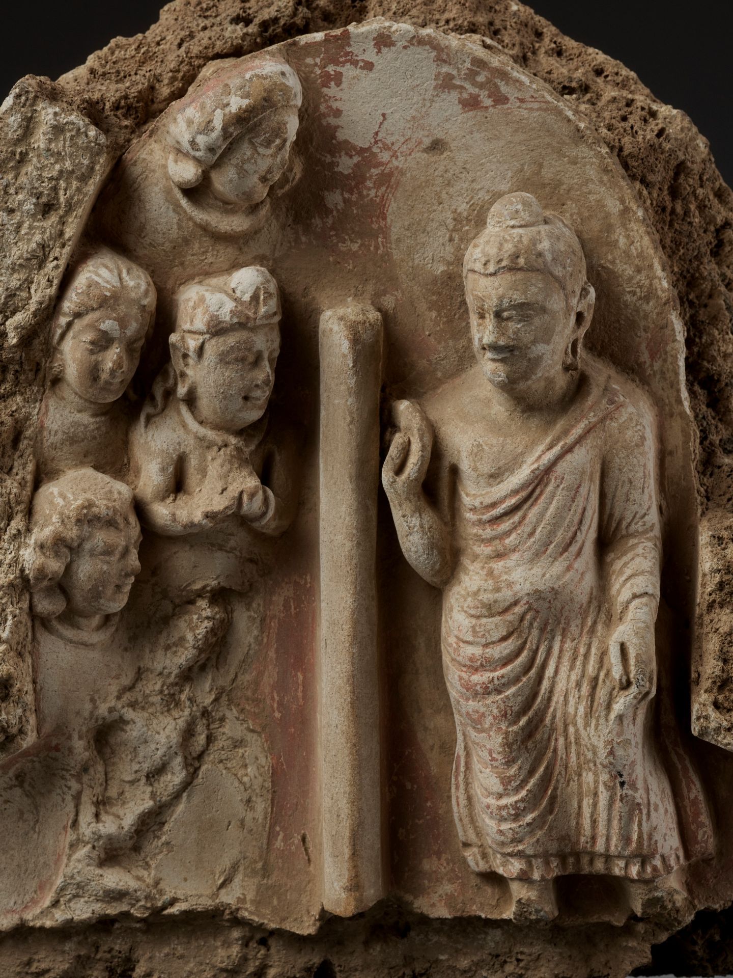 A GANDHARA STUCCO RELIEF OF BUDDHA, TEACHING HIS DISCIPLES - Image 5 of 7