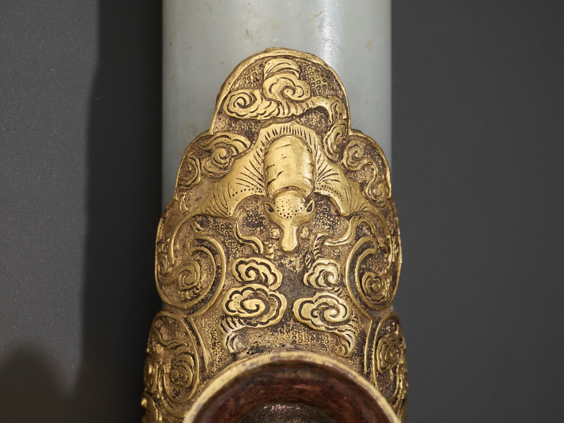 A JADE AND GILT-BRONZE 'WUFU' OPIUM PIPE, QING DYNASTY - Image 6 of 9
