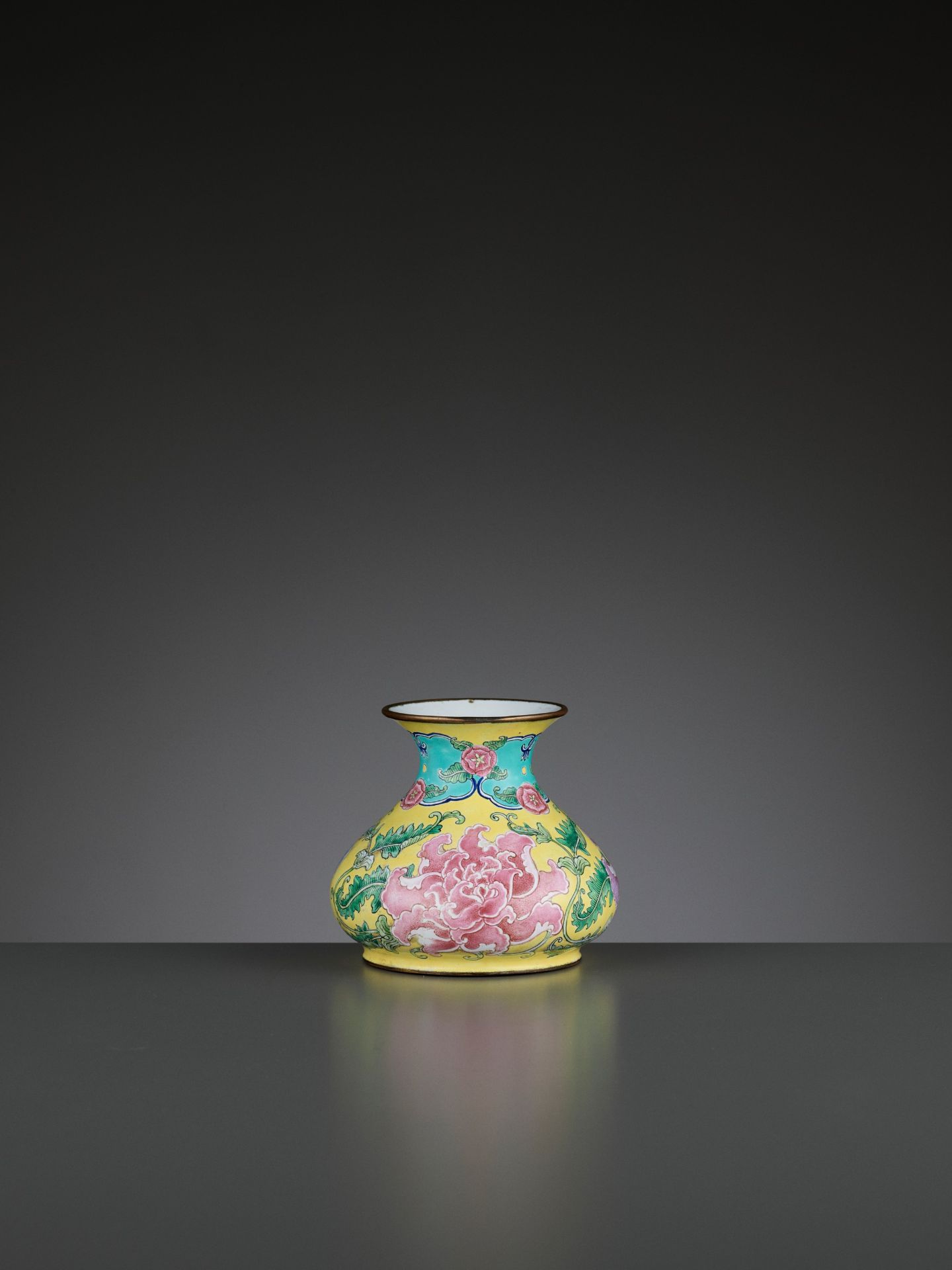 A BEIJING ENAMEL ON COPPER 'PEONIES' WATER POT, QIANLONG MARK AND PERIOD - Image 8 of 11