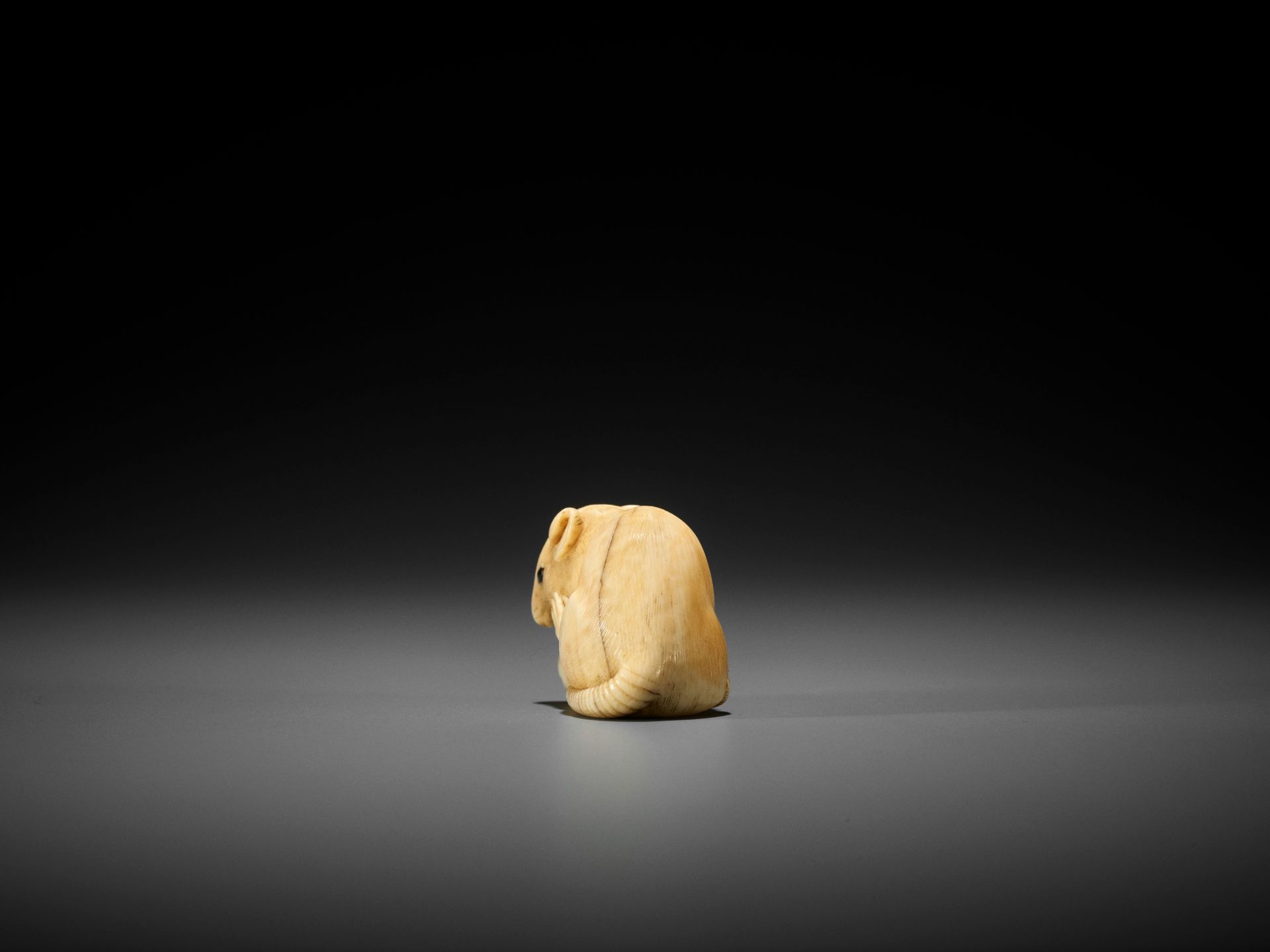 OKATOMO: A FINE IVORY NETSUKE OF A RAT WITH CANDLE - Image 9 of 11