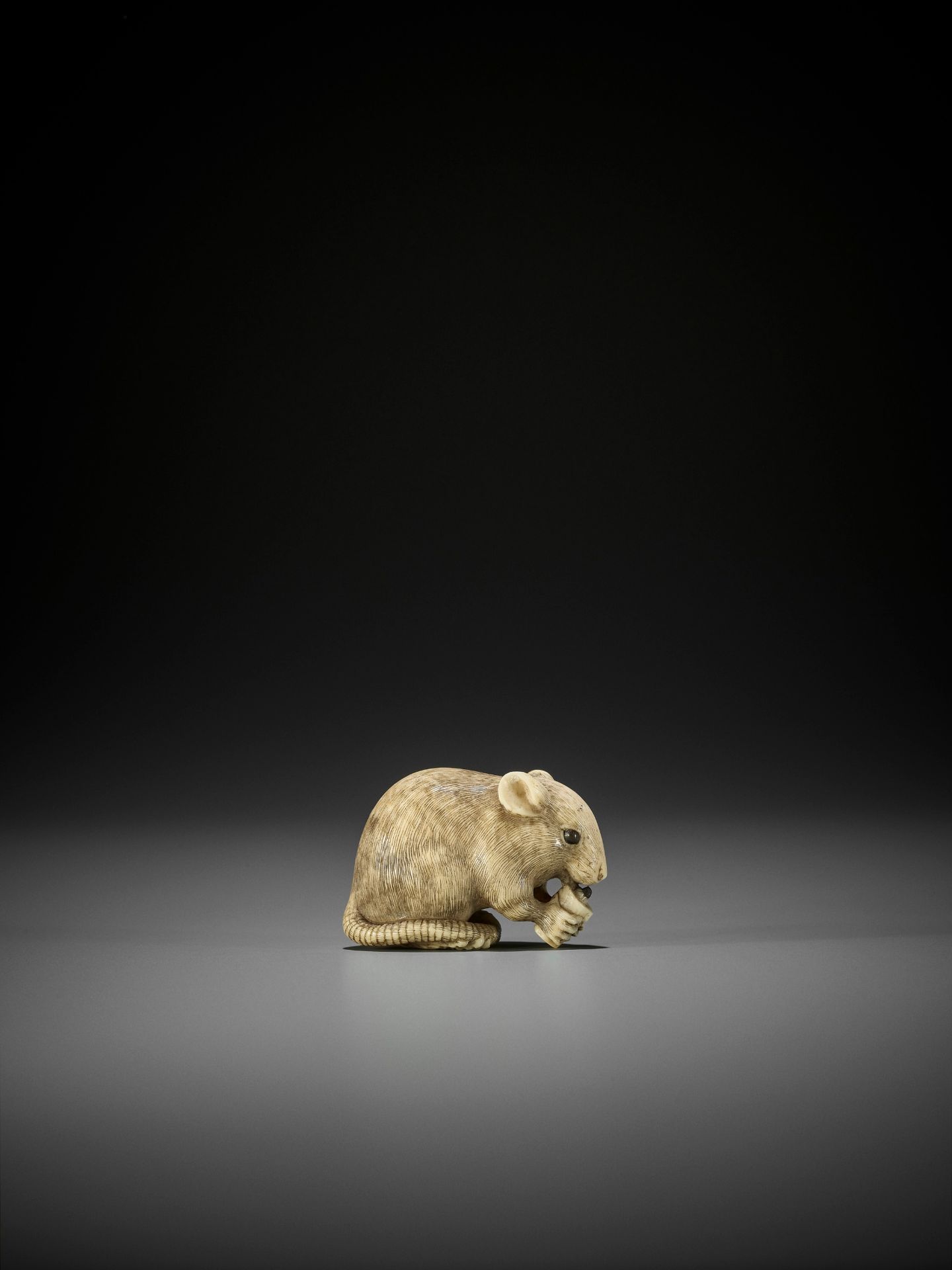 OKATORI: A SUPERB IVORY NETSUKE OF A RAT EATING A CANDLE - Image 3 of 13