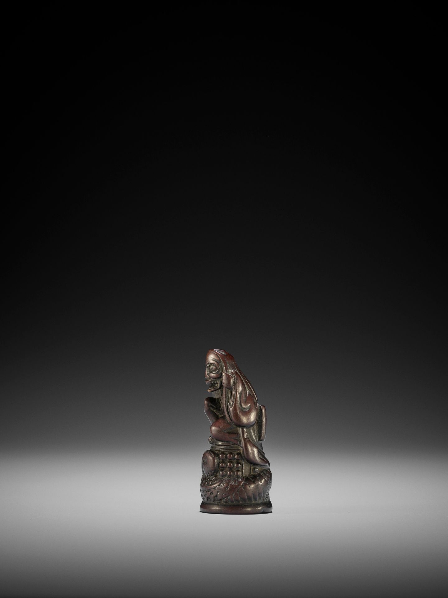 AN OLD WOOD NETSUKE OF KIYOHIME - Bild 3 aus 9