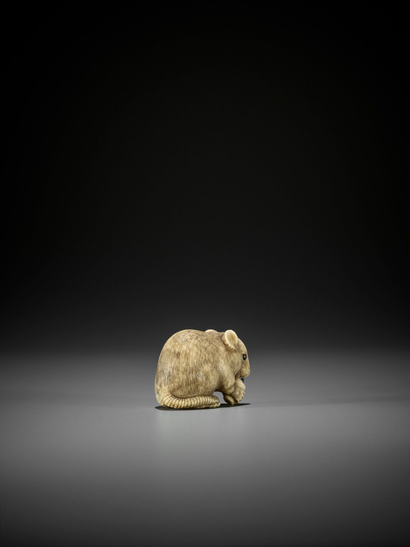 OKATORI: A SUPERB IVORY NETSUKE OF A RAT EATING A CANDLE - Image 9 of 13