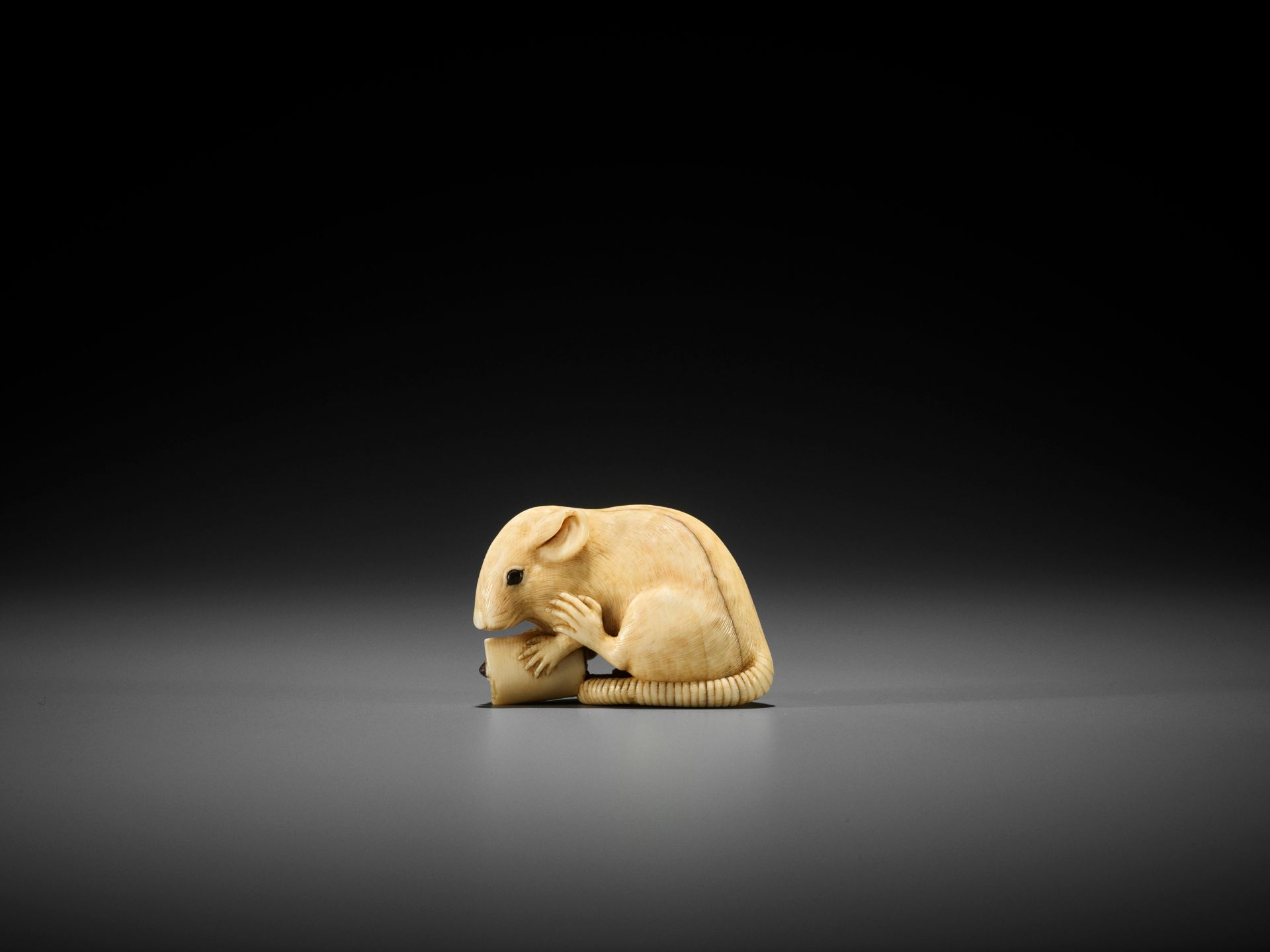 OKATOMO: A FINE IVORY NETSUKE OF A RAT WITH CANDLE - Image 4 of 11