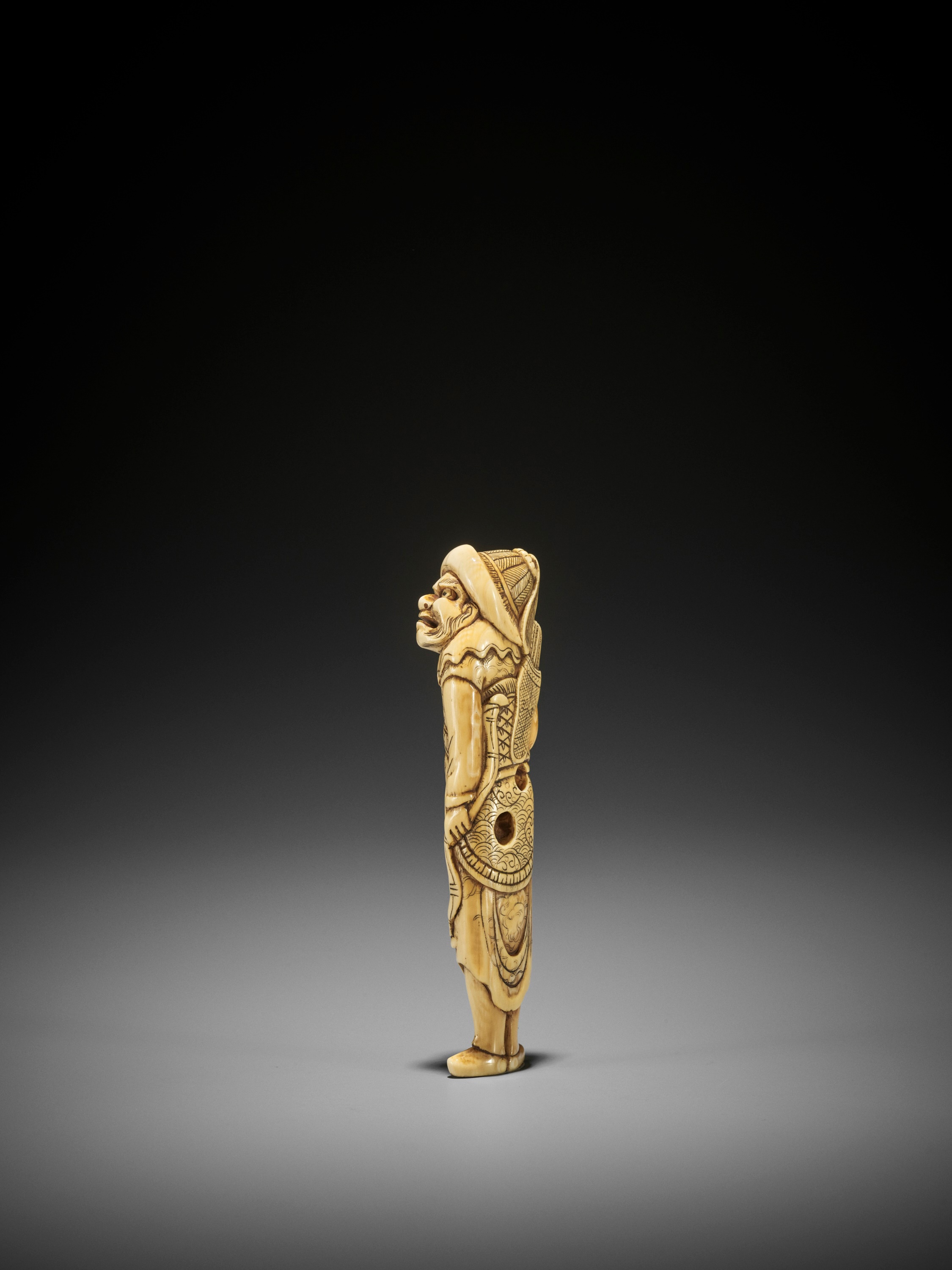 A TALL IVORY NETSUKE OF A TARTAR ARCHER - Image 6 of 10