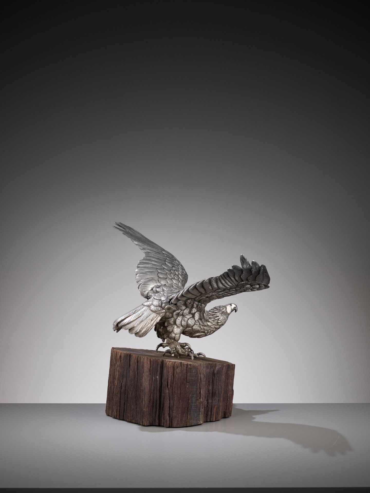 MASAMITSU: AN IMPRESSIVE SILVERED BRONZE OKIMONO OF AN EAGLE - Image 11 of 16
