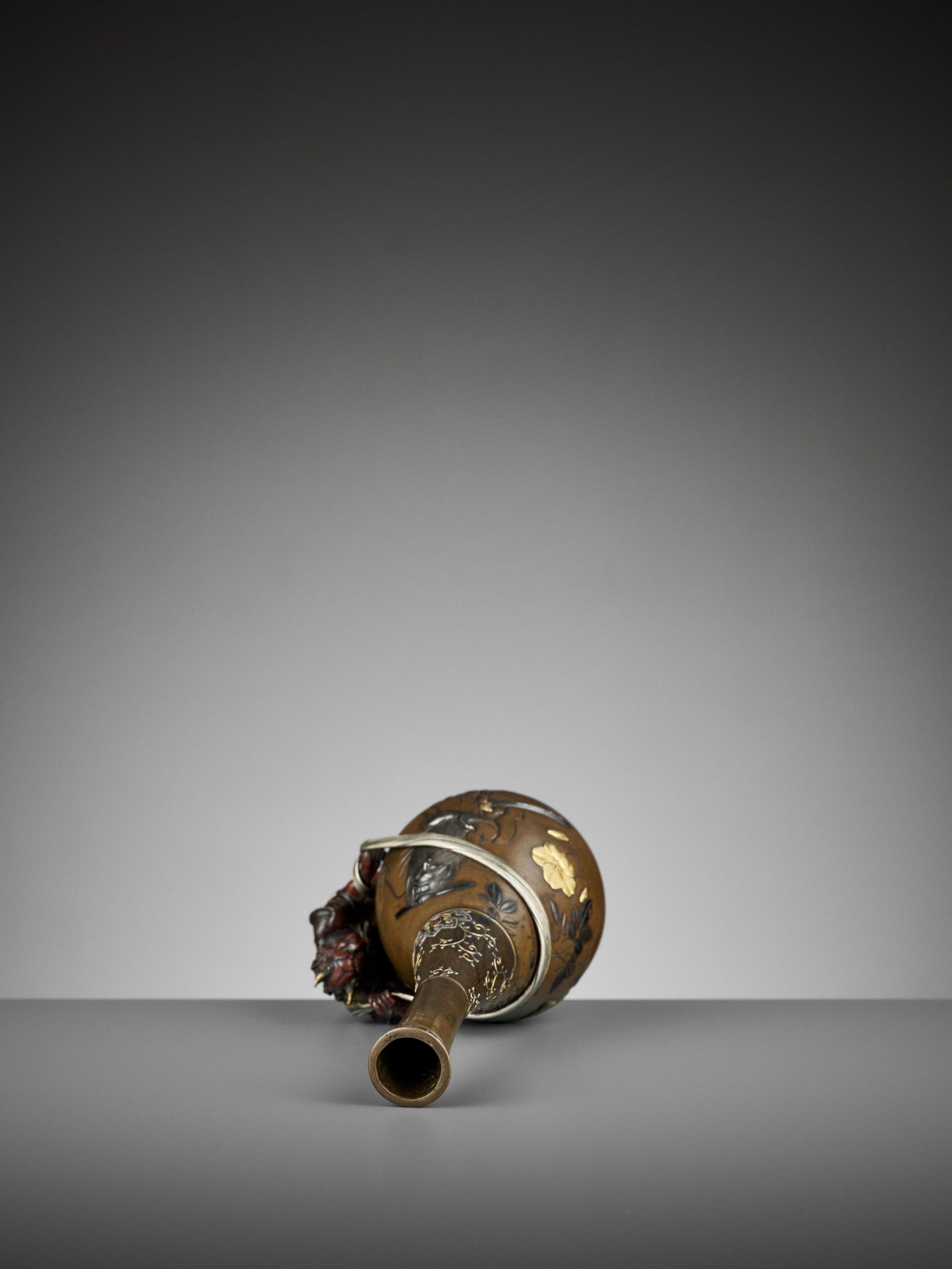 AN EXCEPTIONAL MIXED METAL 'SHOKI AND ONI' VASE - Image 11 of 11
