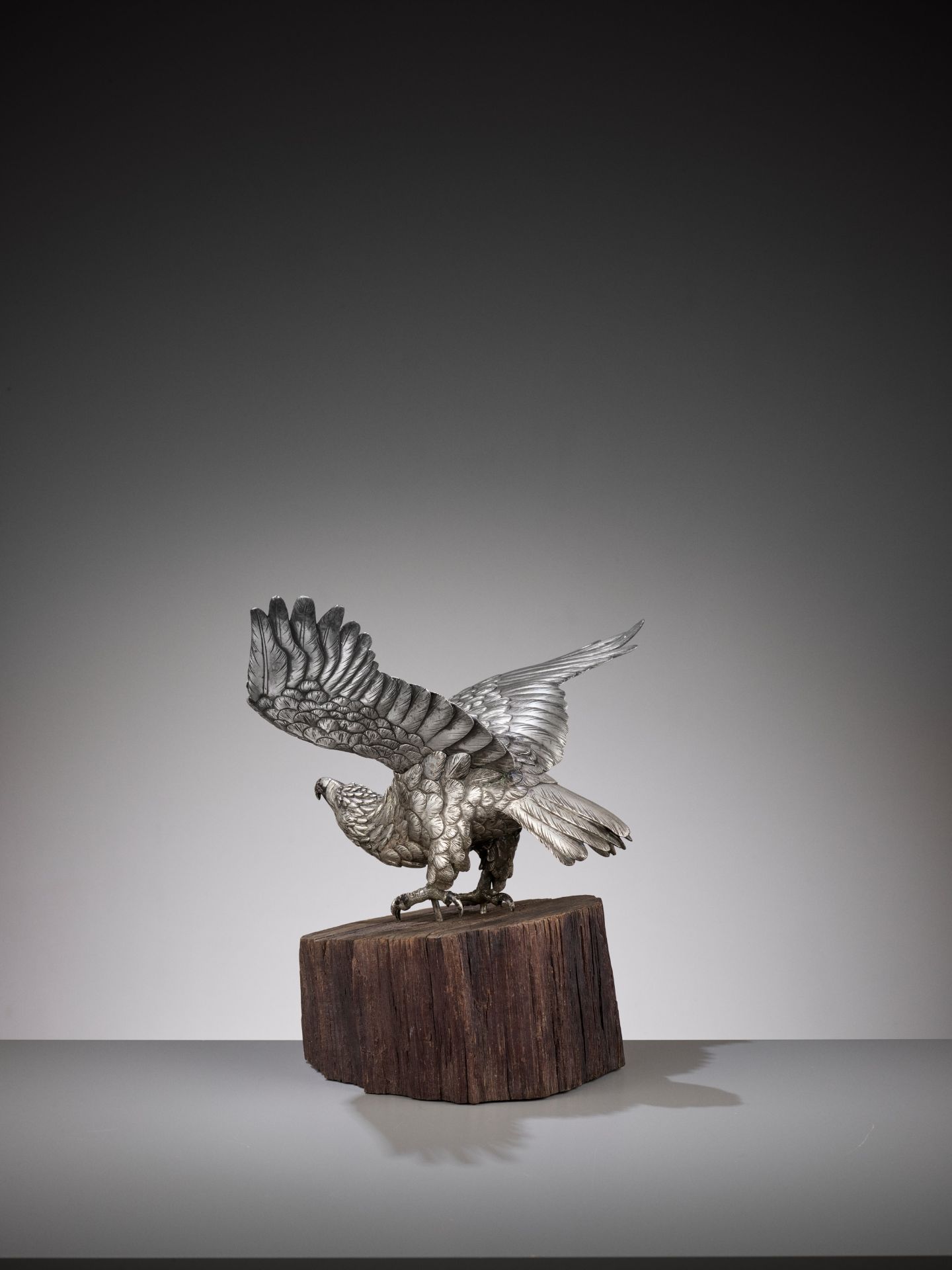 MASAMITSU: AN IMPRESSIVE SILVERED BRONZE OKIMONO OF AN EAGLE - Image 10 of 16