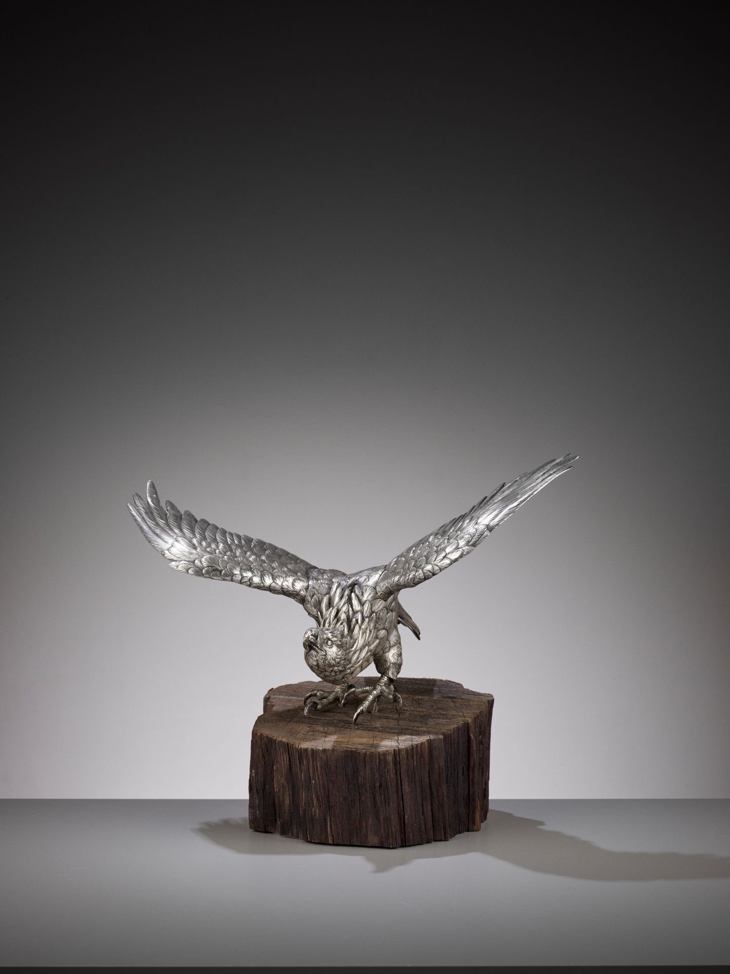 MASAMITSU: AN IMPRESSIVE SILVERED BRONZE OKIMONO OF AN EAGLE - Image 7 of 16