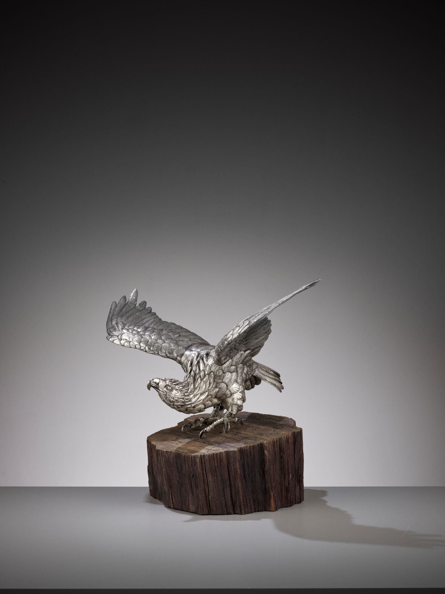 MASAMITSU: AN IMPRESSIVE SILVERED BRONZE OKIMONO OF AN EAGLE - Image 9 of 16