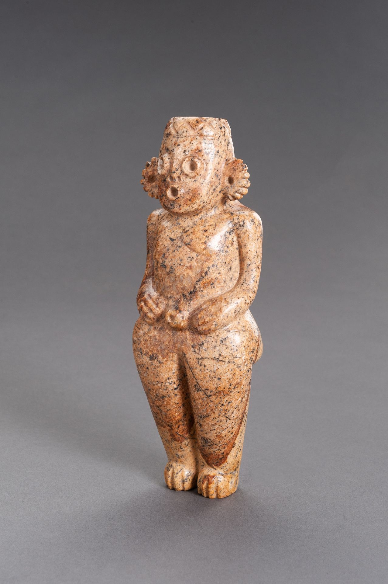 A STONE INDUS VALLEY STYLE FIGURE OF A MAN - Image 2 of 8