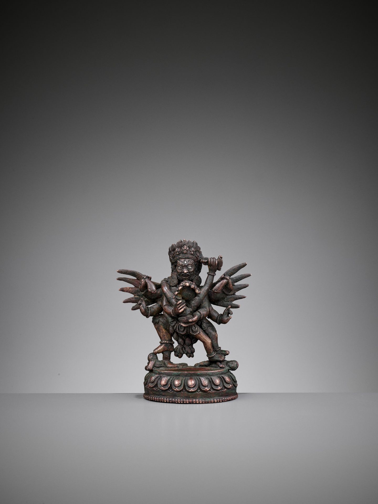 A SILVER-INLAID BRONZE FIGURE OF HERUKA AND CONSORT, QING - Image 2 of 6