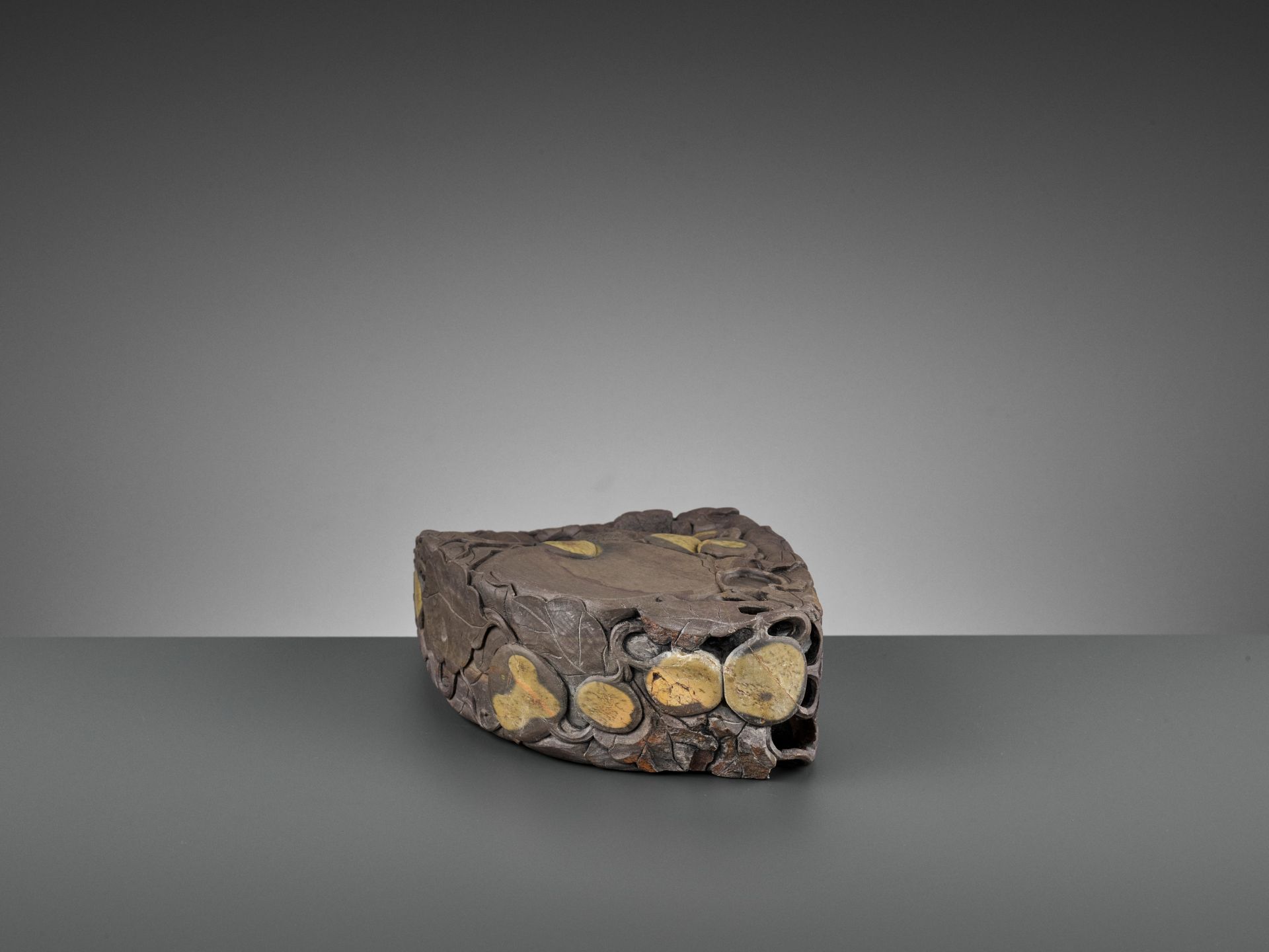 A MASSIVE CARVED 'MELON' DUAN INKSTONE, EARLY QING - Image 6 of 13