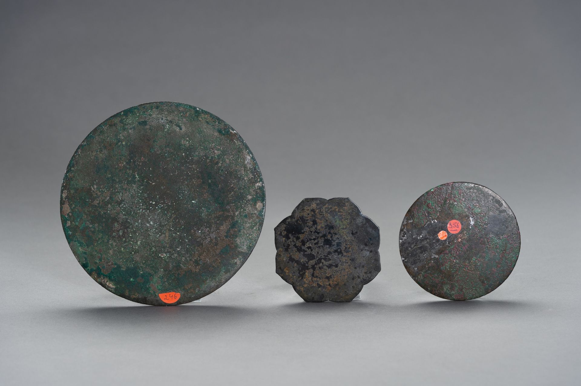 THREE TANG STYLE BRONZE MIRRORS - Image 4 of 6