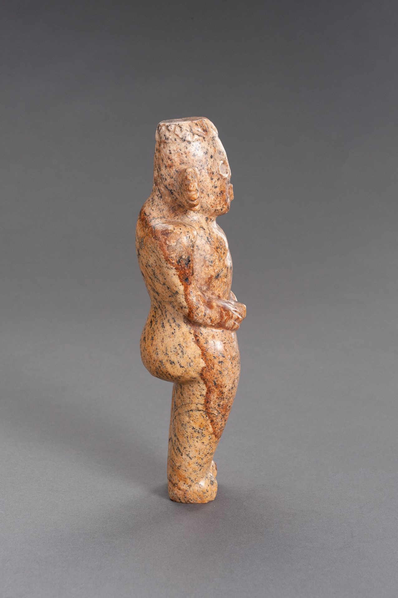 A STONE INDUS VALLEY STYLE FIGURE OF A MAN - Image 5 of 8