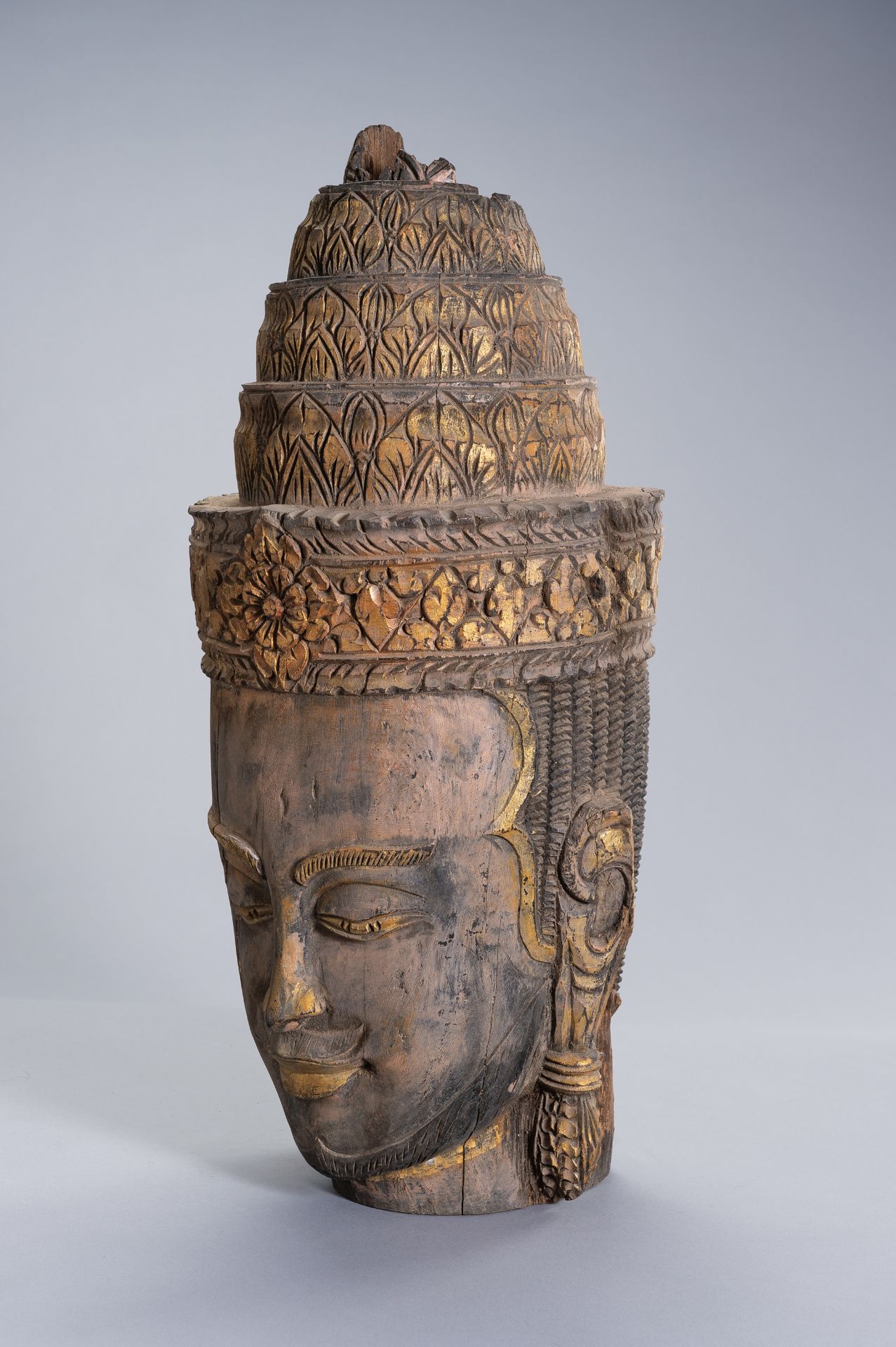 A LARGE WOOD HEAD OF BUDDHA - Image 2 of 7