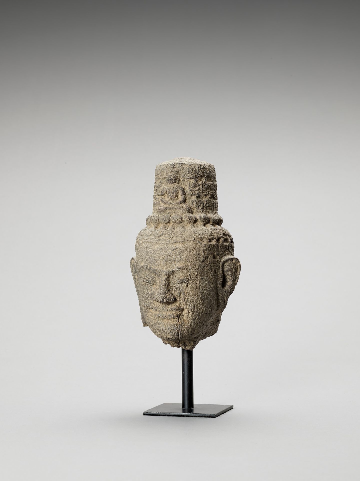 A VOLCANIC STONE HEAD OF A BODHISATTVA, JAVA, 10TH-12TH CENTURY - Image 3 of 5