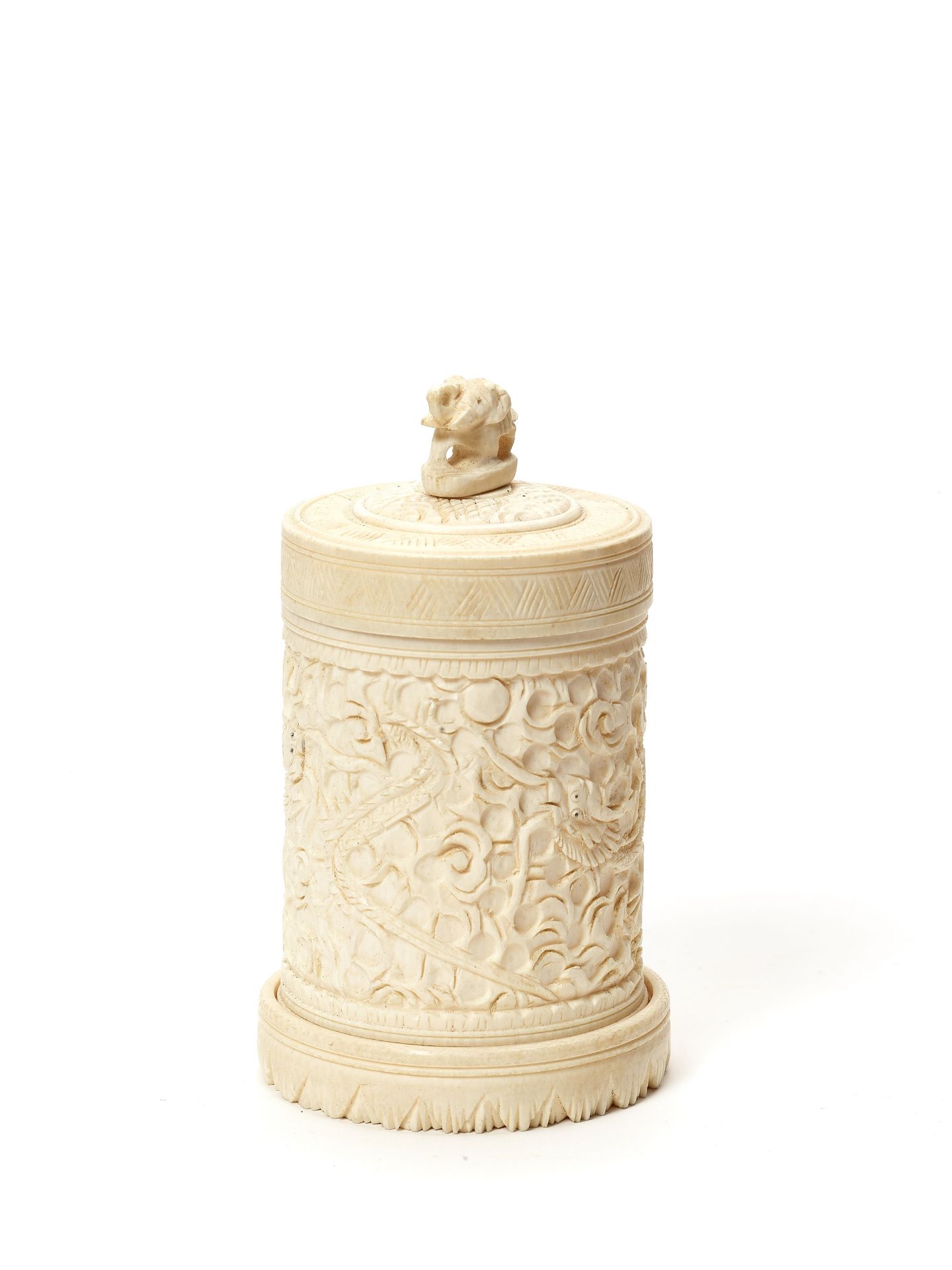 AN INDIAN IVORY BOX AND COVER, C. 1880 - Image 2 of 5