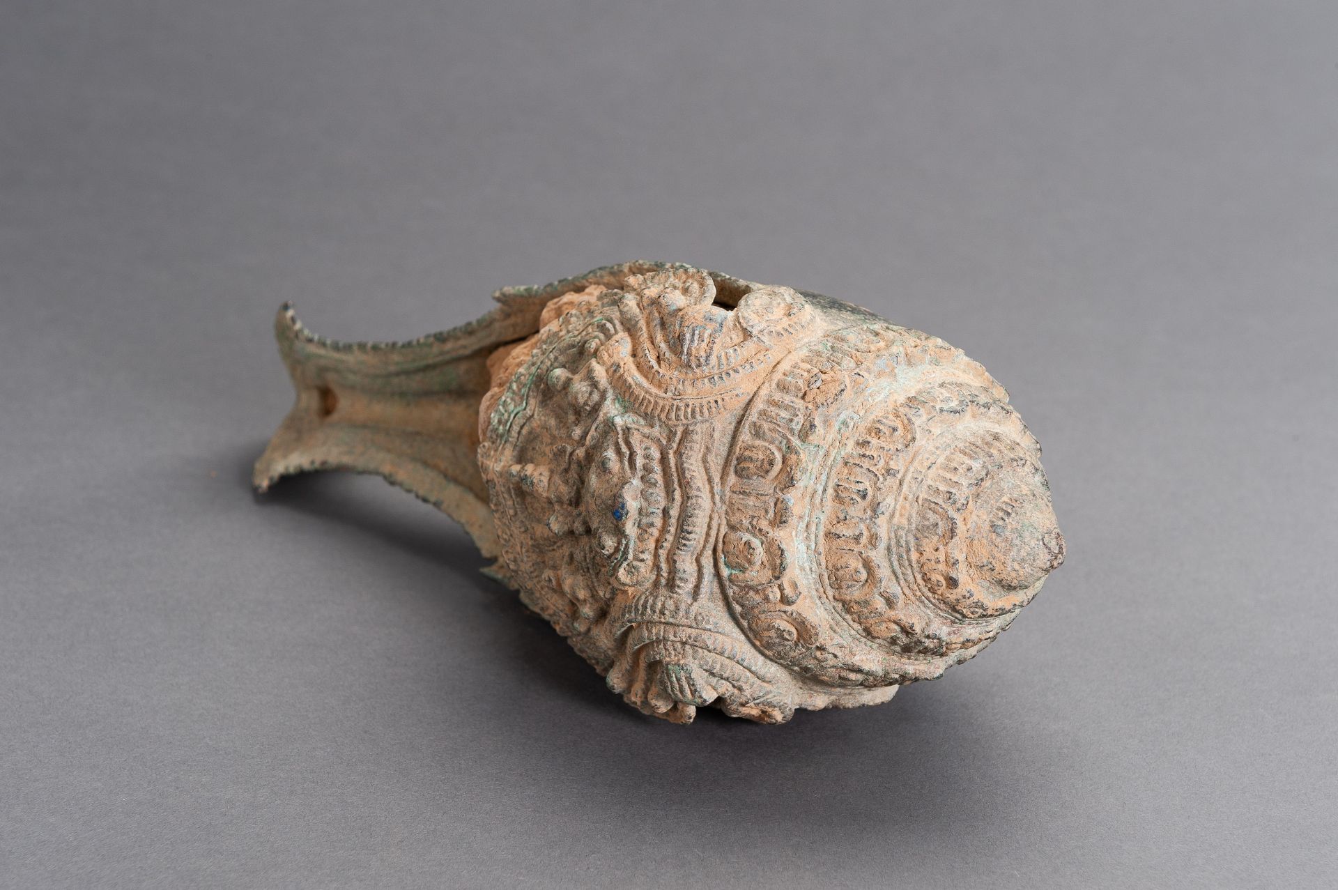 A LARGE 'BIRD SHAPE' BRONZE KHMER CONCH SHELL - Image 8 of 10