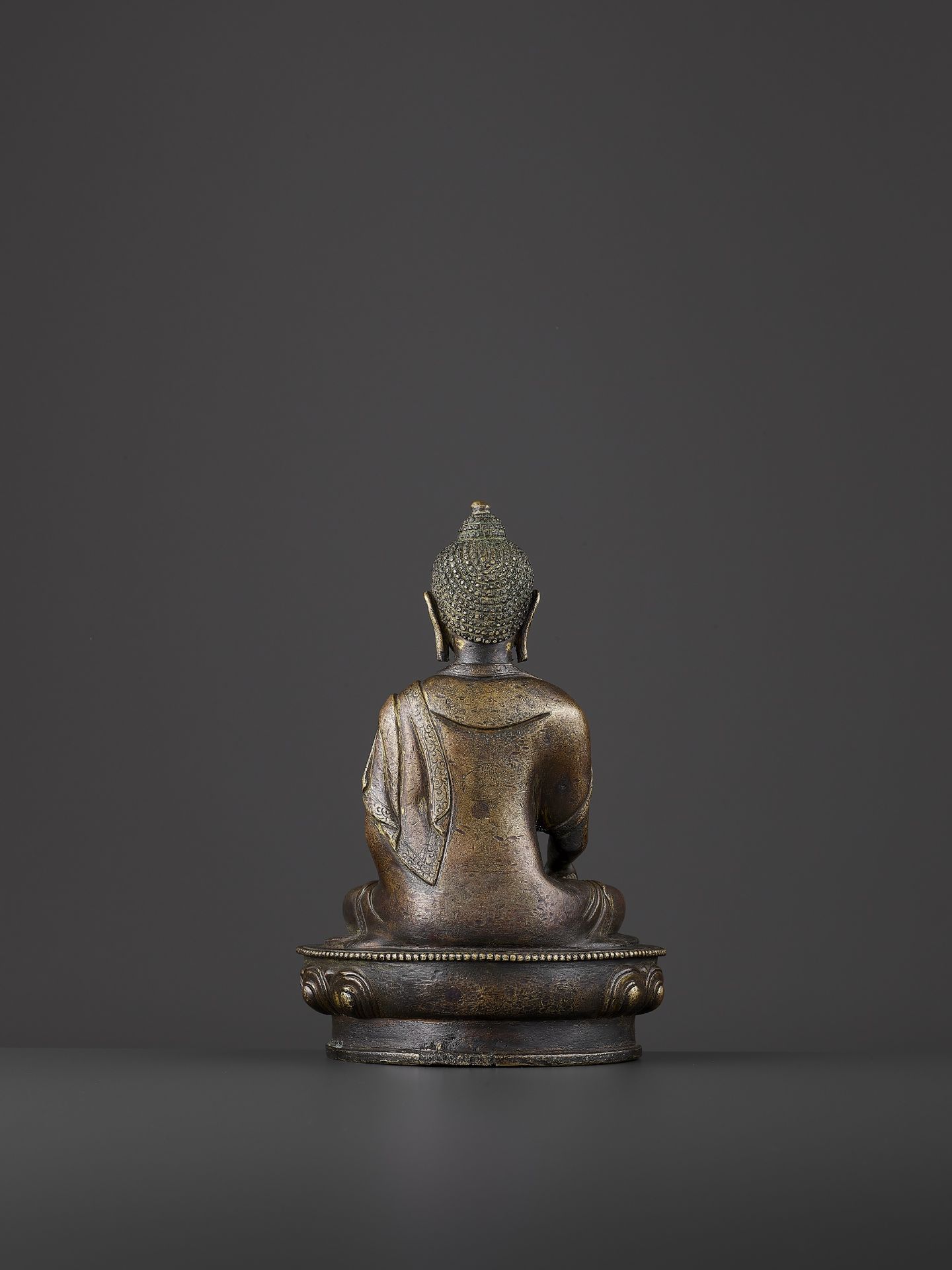 A BRONZE BUDDHA SHAKYMUNI - Image 4 of 8