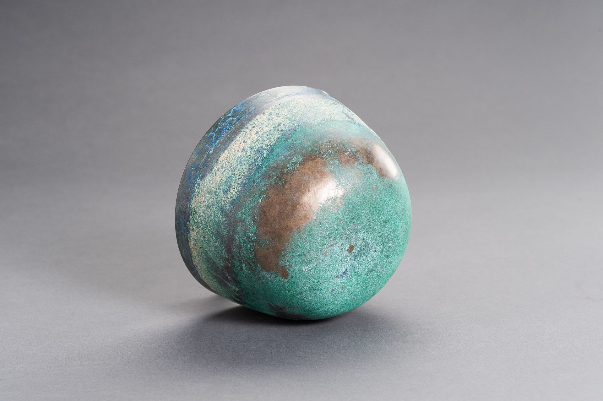 A CHINESE BRONZE BOWL, HAN - Image 9 of 9