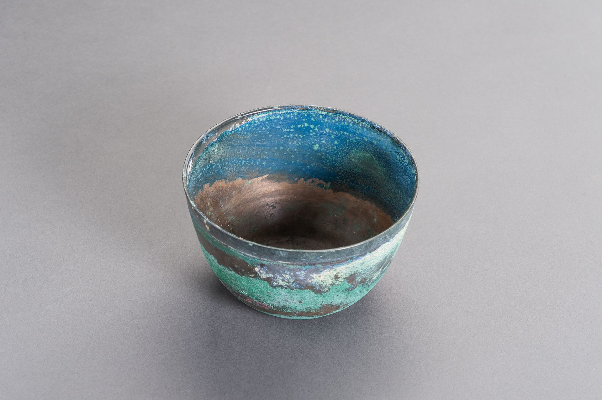 A CHINESE BRONZE BOWL, HAN - Image 6 of 9
