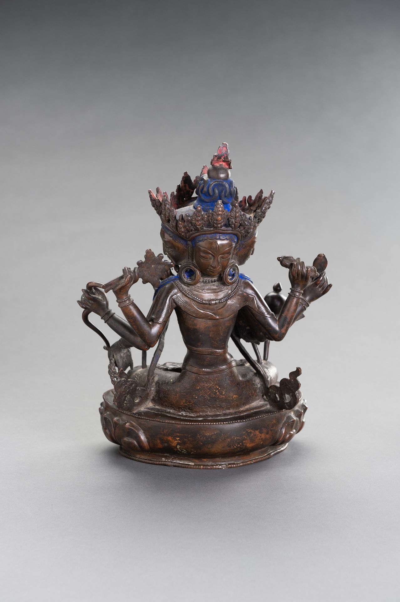 A COPPER ALLOY BRONZE FIGURE OF PRATISARA - Image 8 of 9