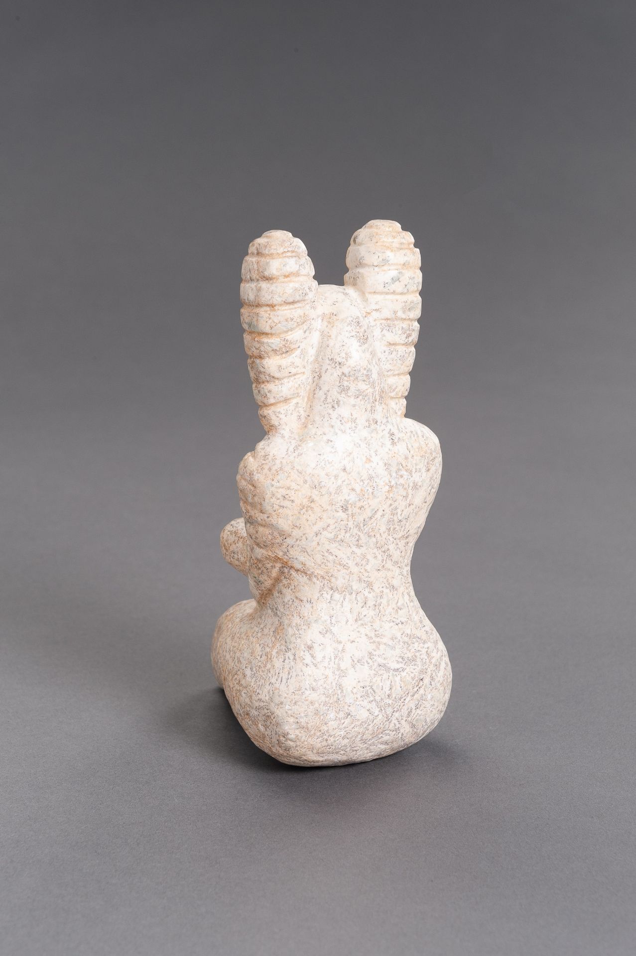 A STONE INDUS VALLEY STYLE FIGURE OF A FERTILITY GODDESS - Image 6 of 9