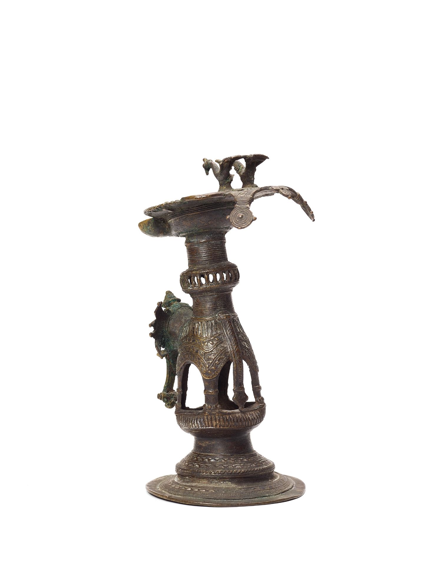 A RARE BASTAR BRONZE ELEPHANT BASE OIL LAMP - Image 3 of 4