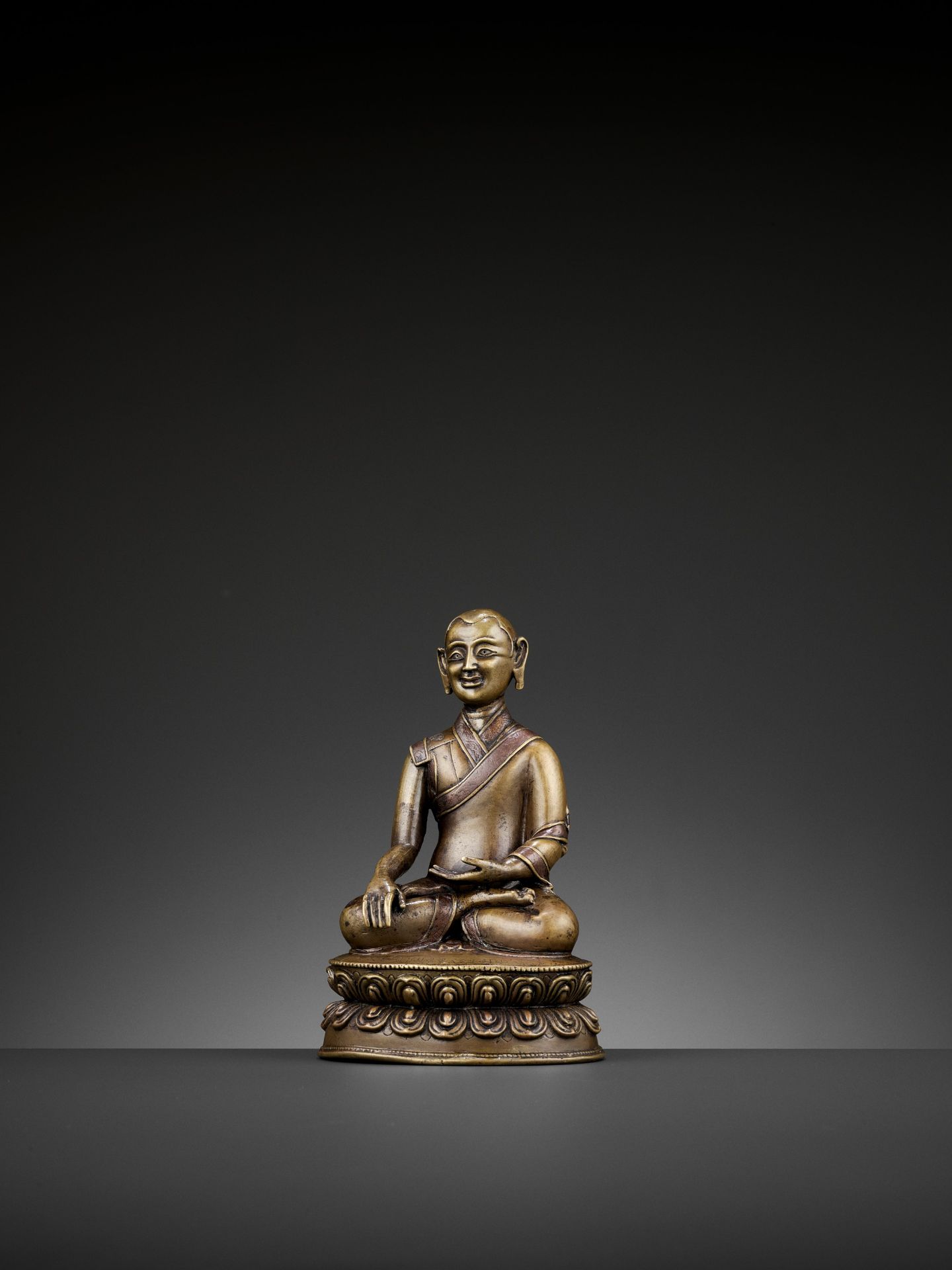 A PORTRAIT BRONZE OF A MONK, COPPER- AND SILVER-INLAID, 16TH-18TH CENTURY - Image 10 of 12
