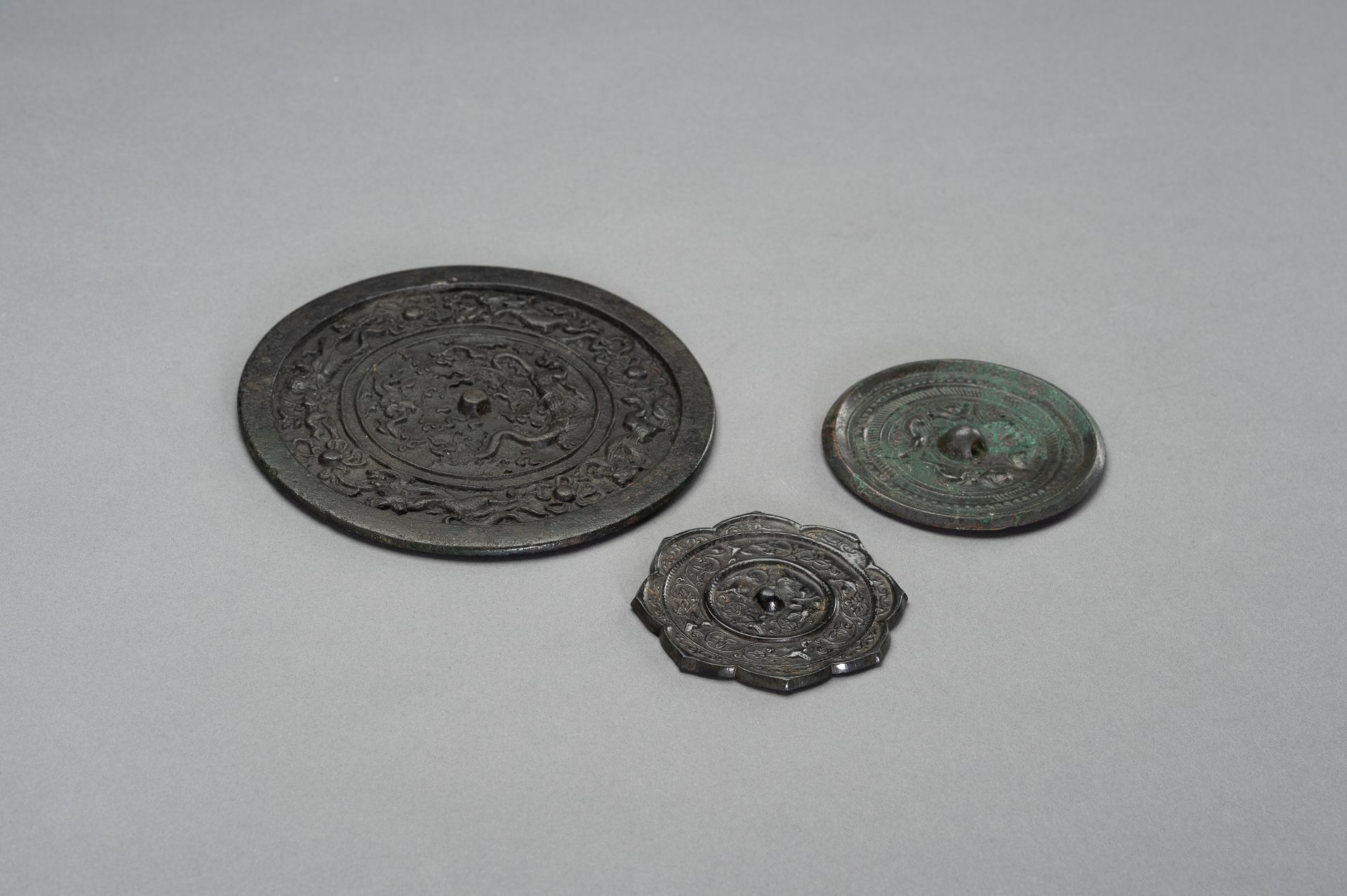 THREE TANG STYLE BRONZE MIRRORS - Image 3 of 6