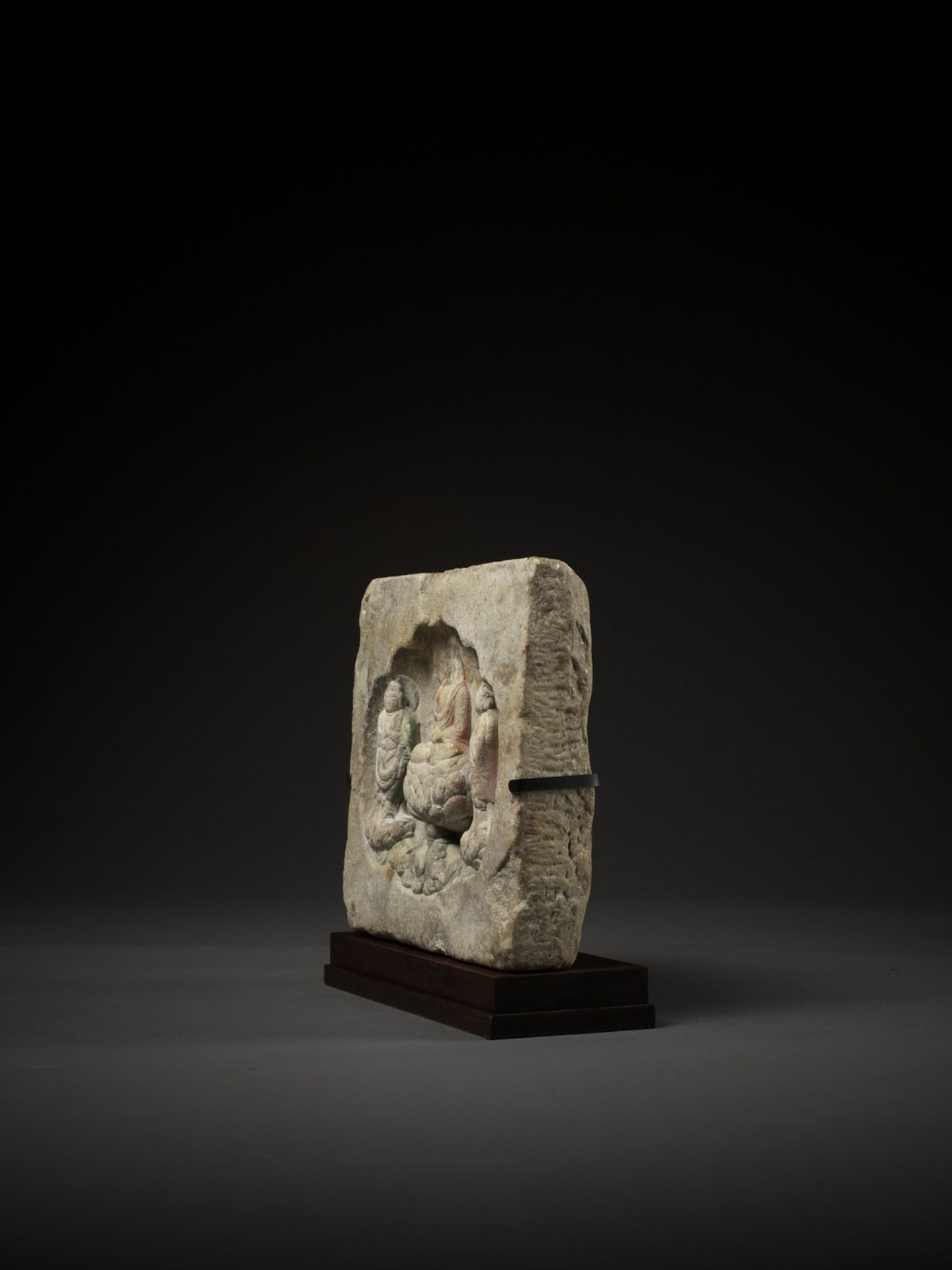 A WHITE MARBLE BUDDHIST STELE, NORTHERN WEI TO NORTHERN QI - Image 3 of 11
