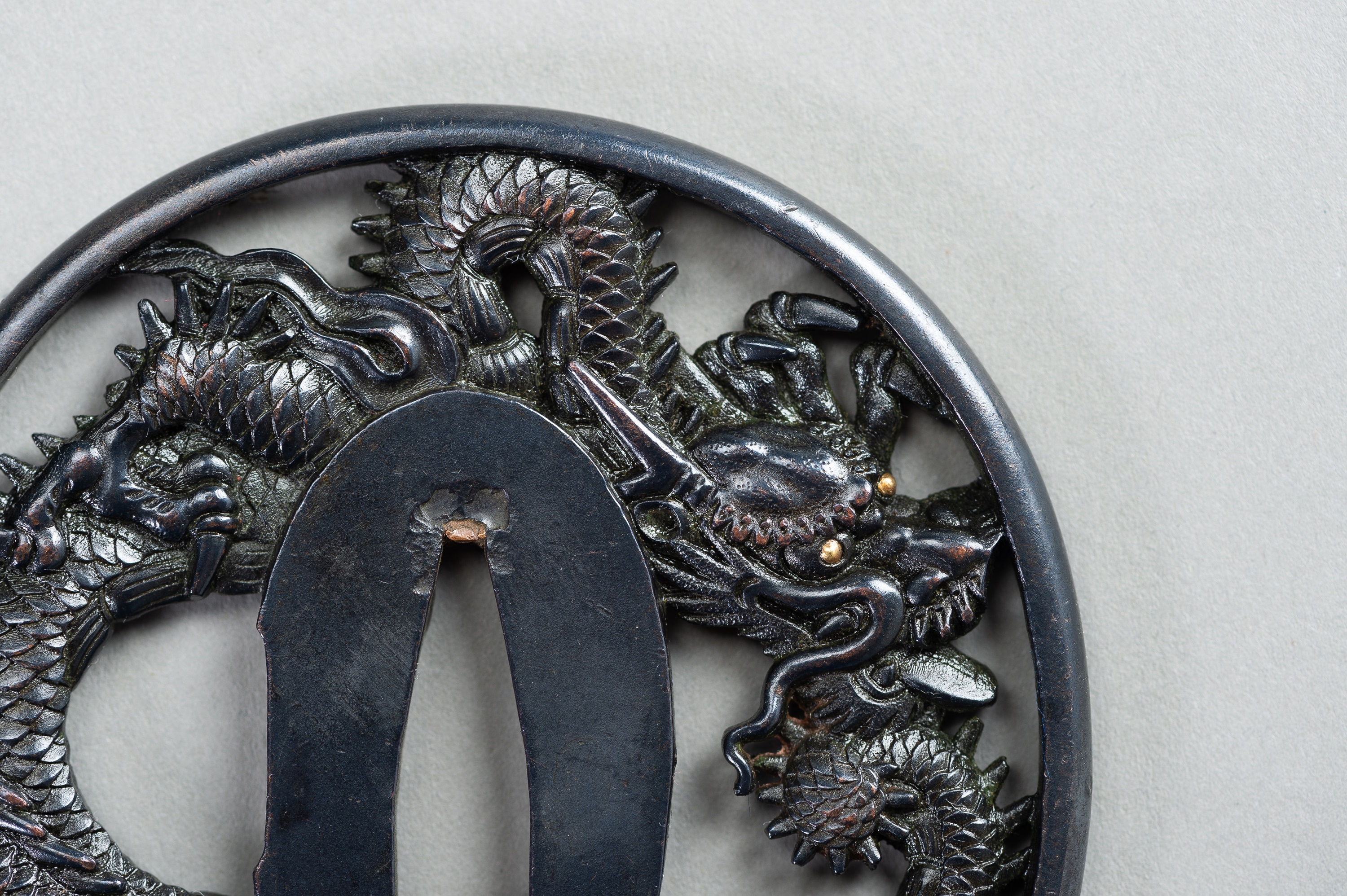 A SHAKUDO TSUBA WITH A DRAGON - Image 3 of 5