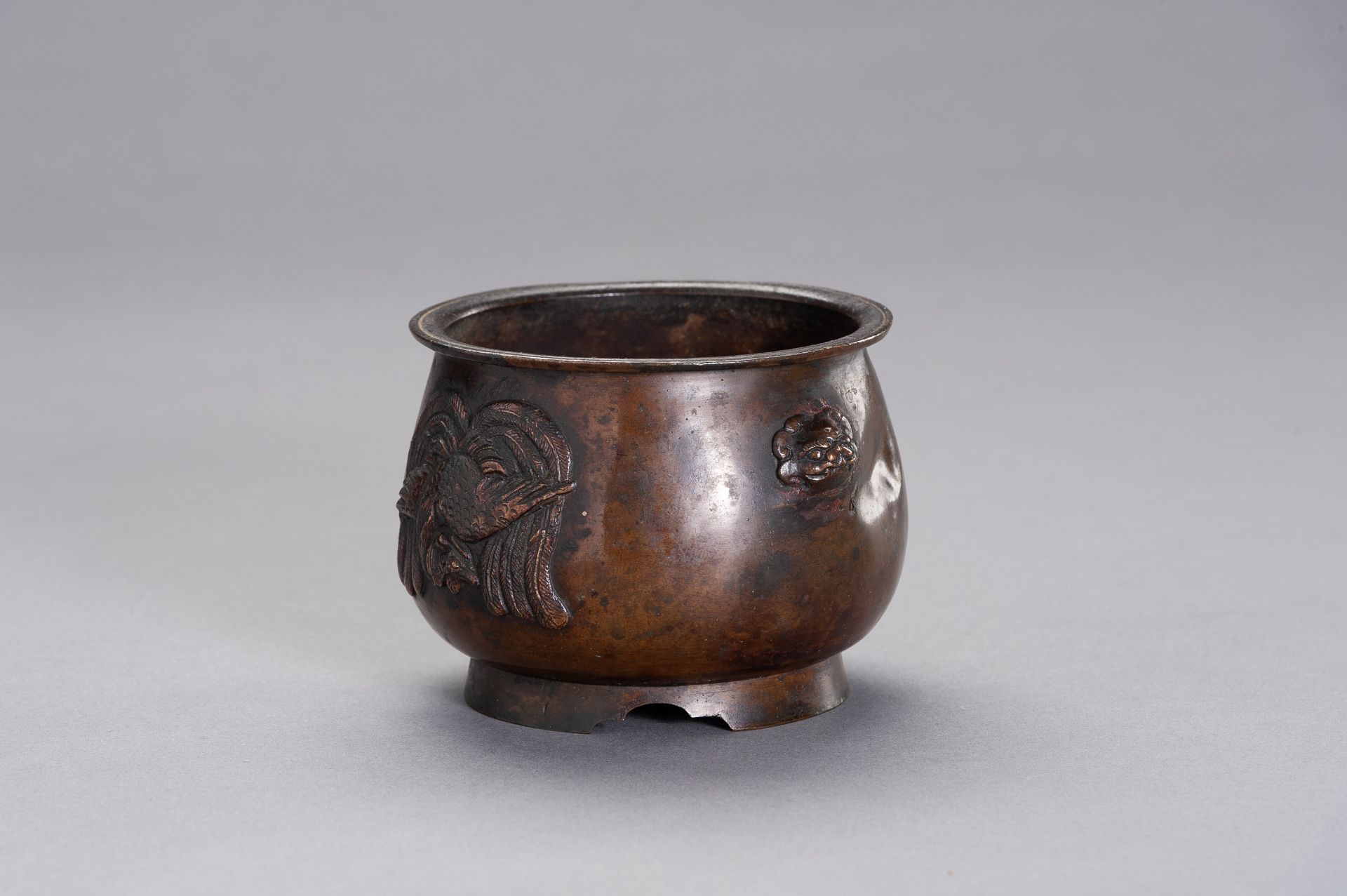 A BRONZE CENSER WITH HO-O BIRDS - Bild 5 aus 8