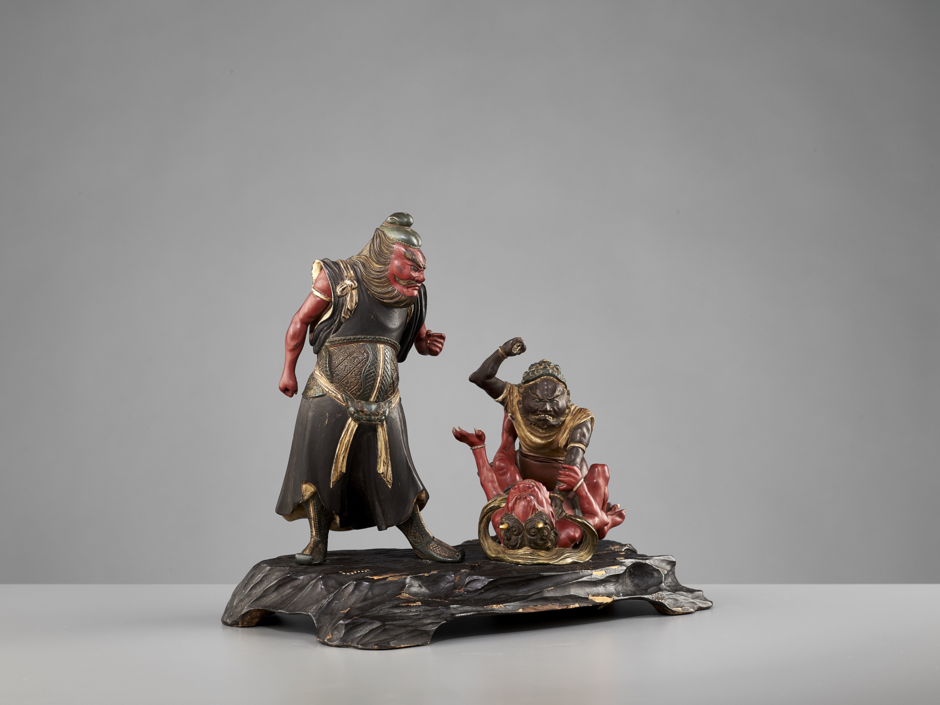 A RARE MUROMACHI TO EDO PERIOD POLYCHROME WOOD GROUP WITH SHOKI AND ONI - Image 13 of 17