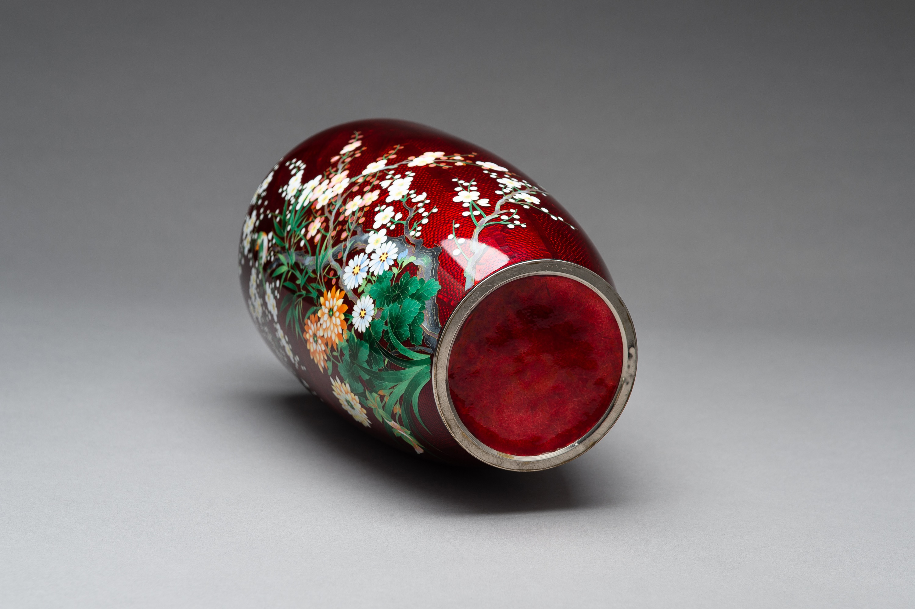 A LARGE ANDO STYLE GINBARI CLOISONNE VASE - Image 8 of 8