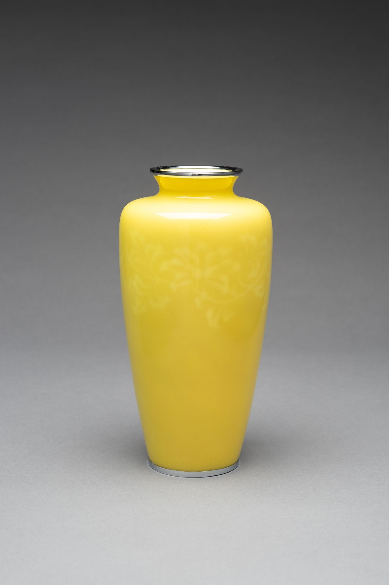 ANDO: A YELLOW CLOISONNE ENAMEL VASE