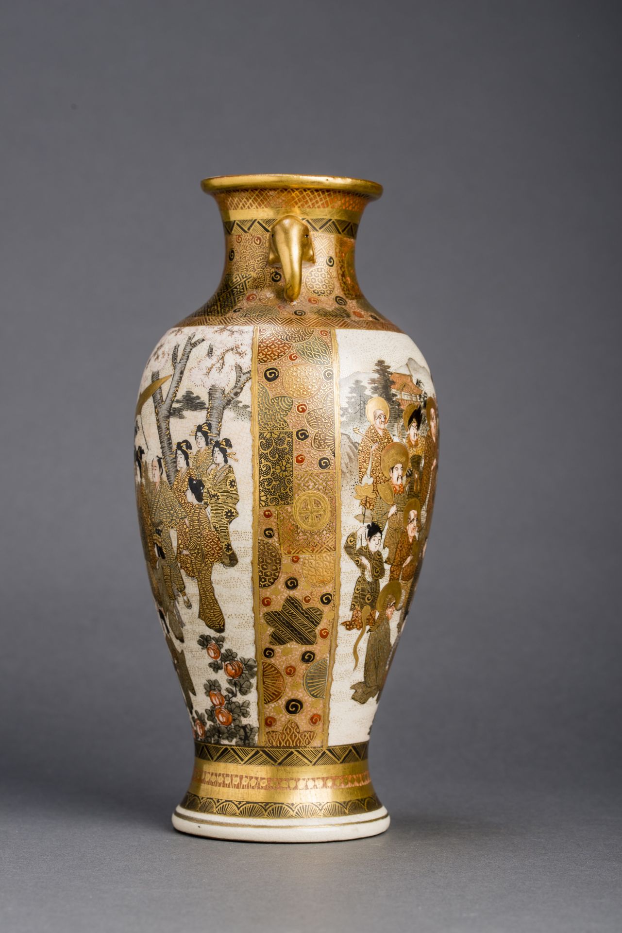 A JAPANESE MEIJI PERIOD GLAZED CERAMIC VASE WITH ROYALS AND SAINTS, SIGNED HODODA - Image 4 of 10