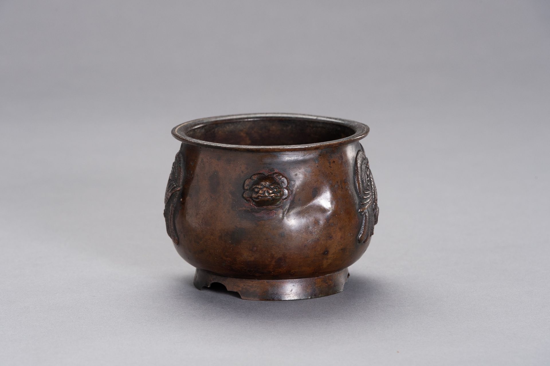 A BRONZE CENSER WITH HO-O BIRDS - Image 4 of 8