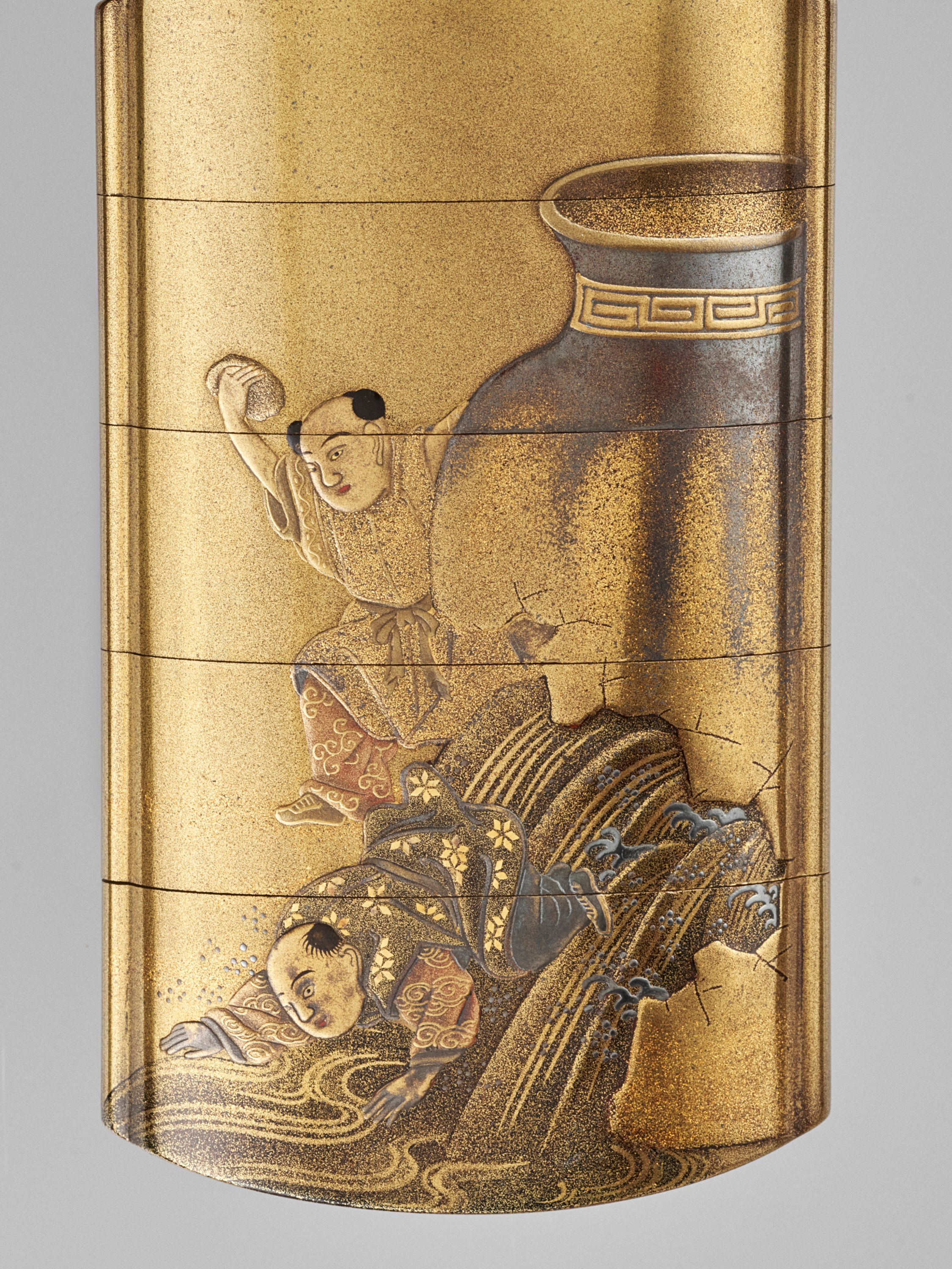 JOKASAI: A FINE GOLD LACQUER FOUR-CASE INRO DEPICTING SHIBA ONKO - Image 3 of 5