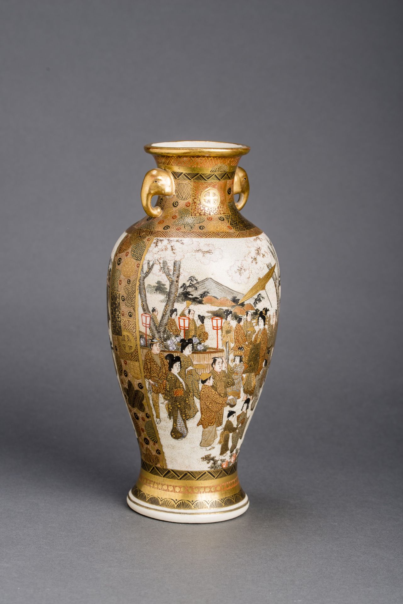 A JAPANESE MEIJI PERIOD GLAZED CERAMIC VASE WITH ROYALS AND SAINTS, SIGNED HODODA - Image 5 of 10